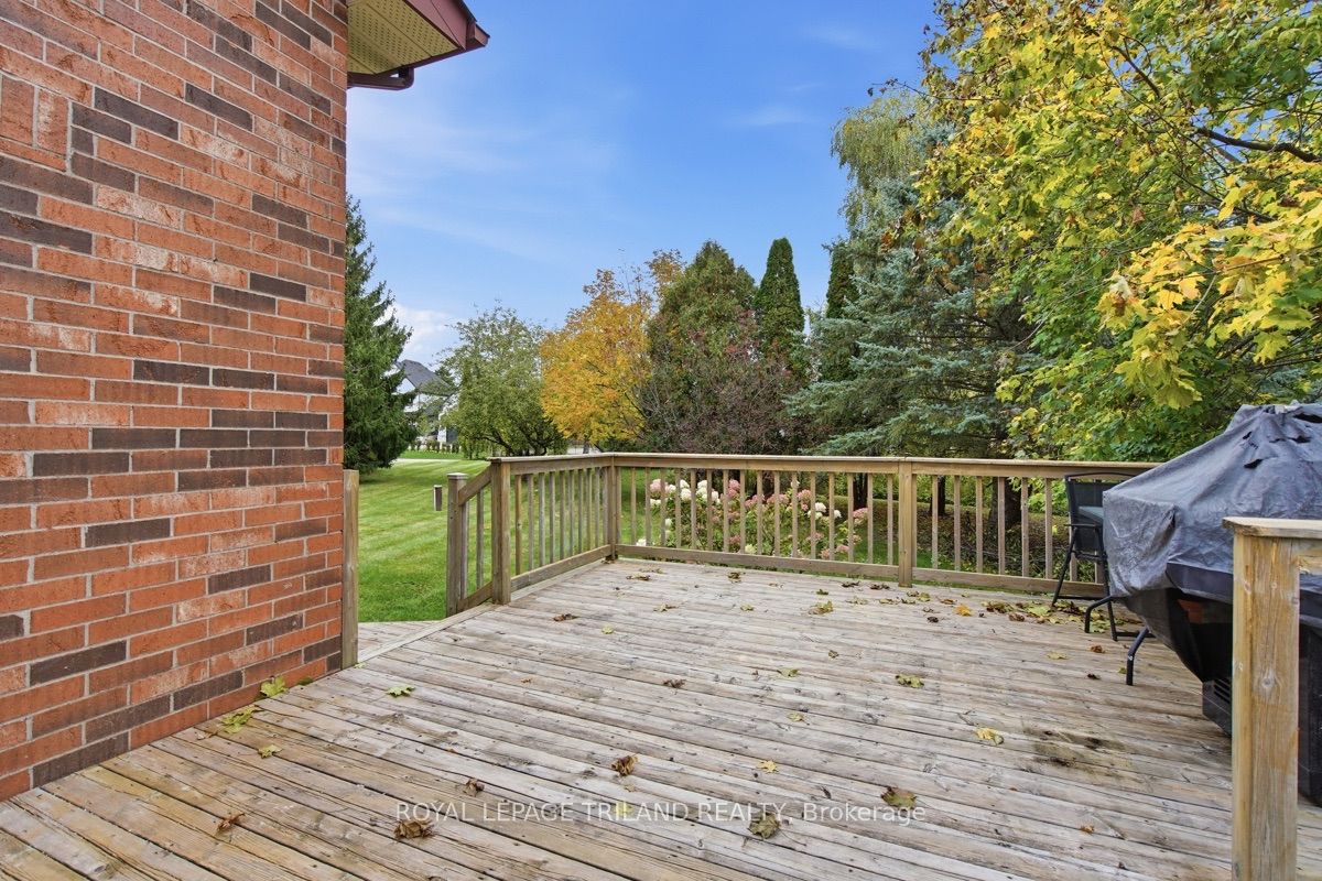 716 Franklinway Crescent Property Photo 34