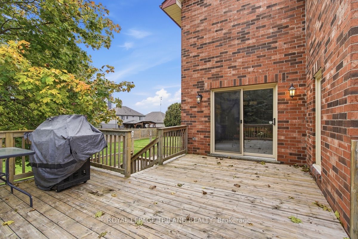 716 Franklinway Crescent Property Photo 35