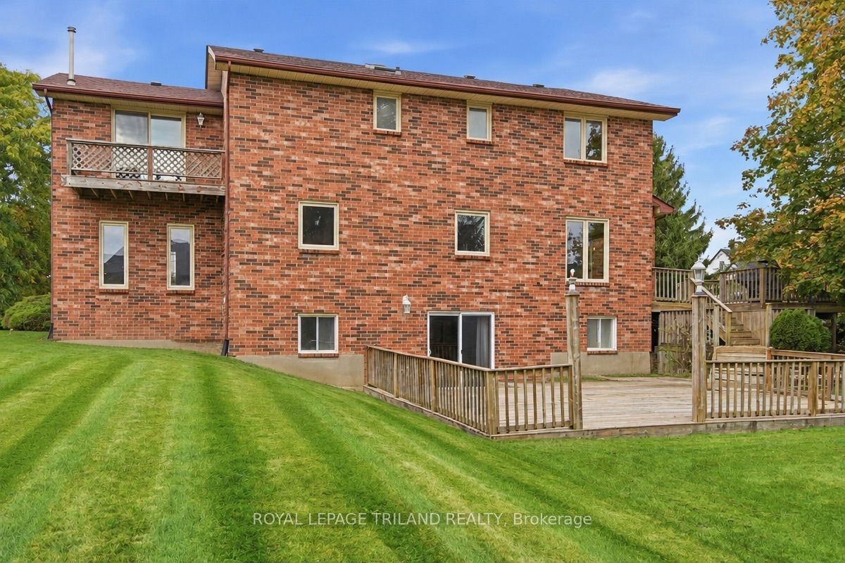 716 Franklinway Crescent Property Photo 39