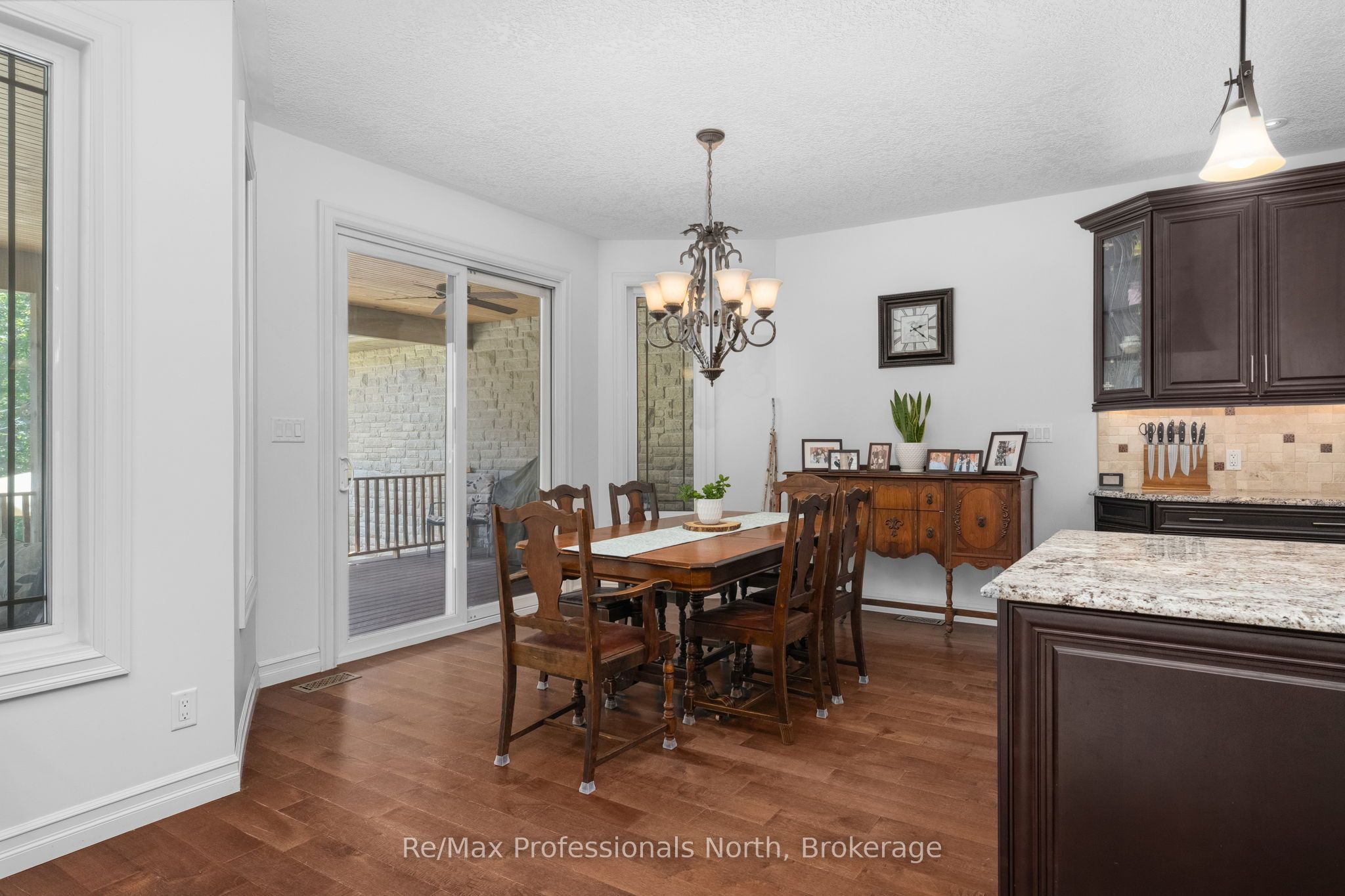 2452 Doe Lake Road Property Photo 9