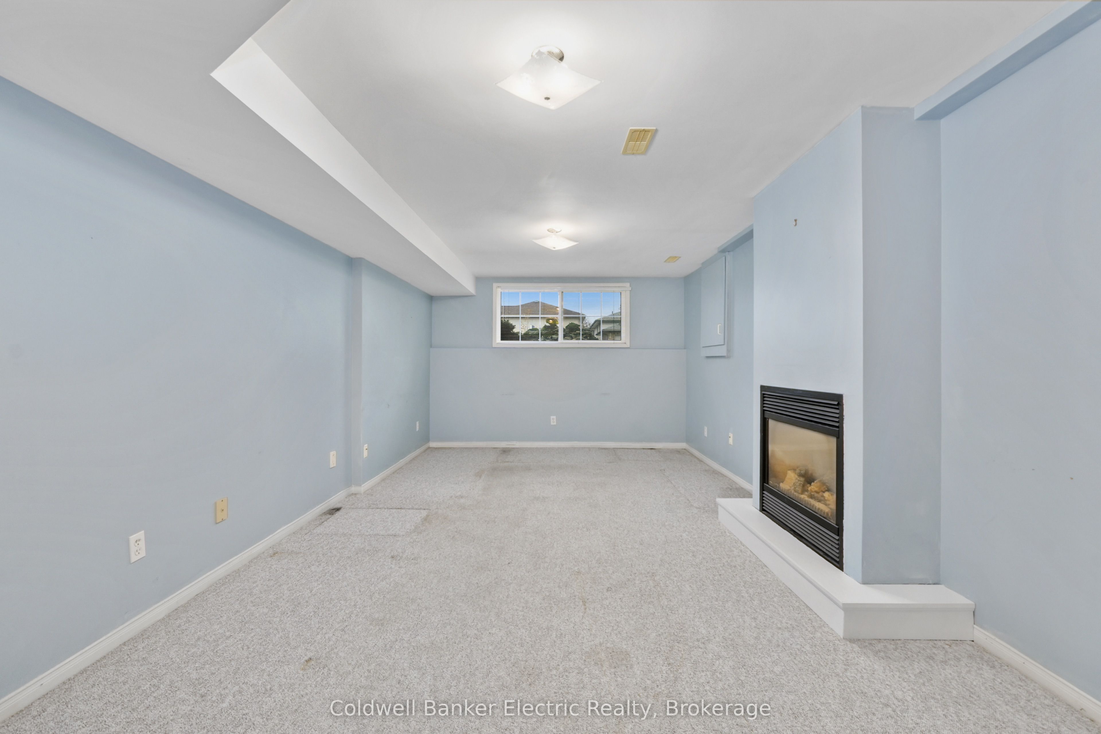 271 Dainton Drive Property Photo 17