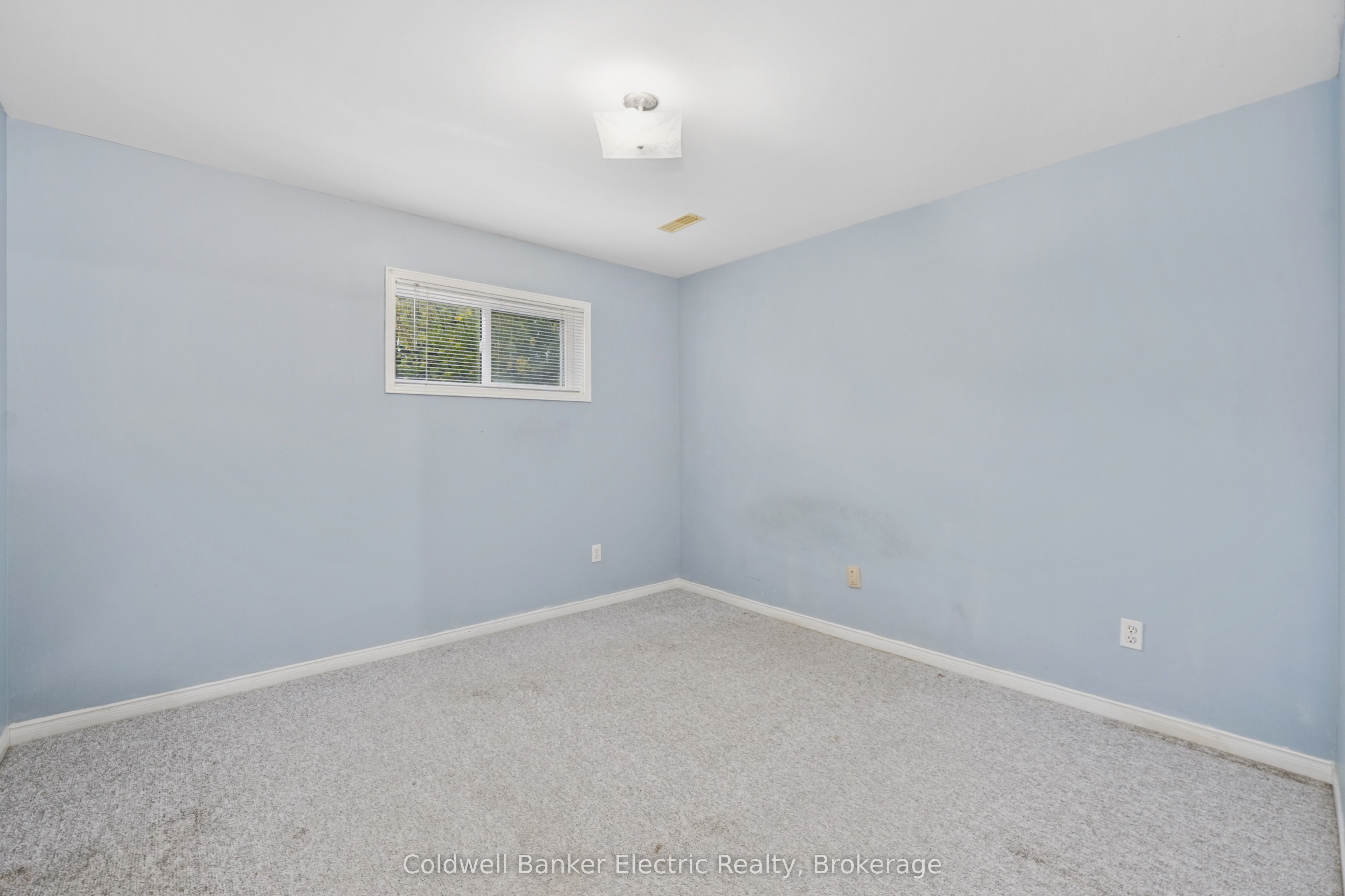 271 Dainton Drive Property Photo 20
