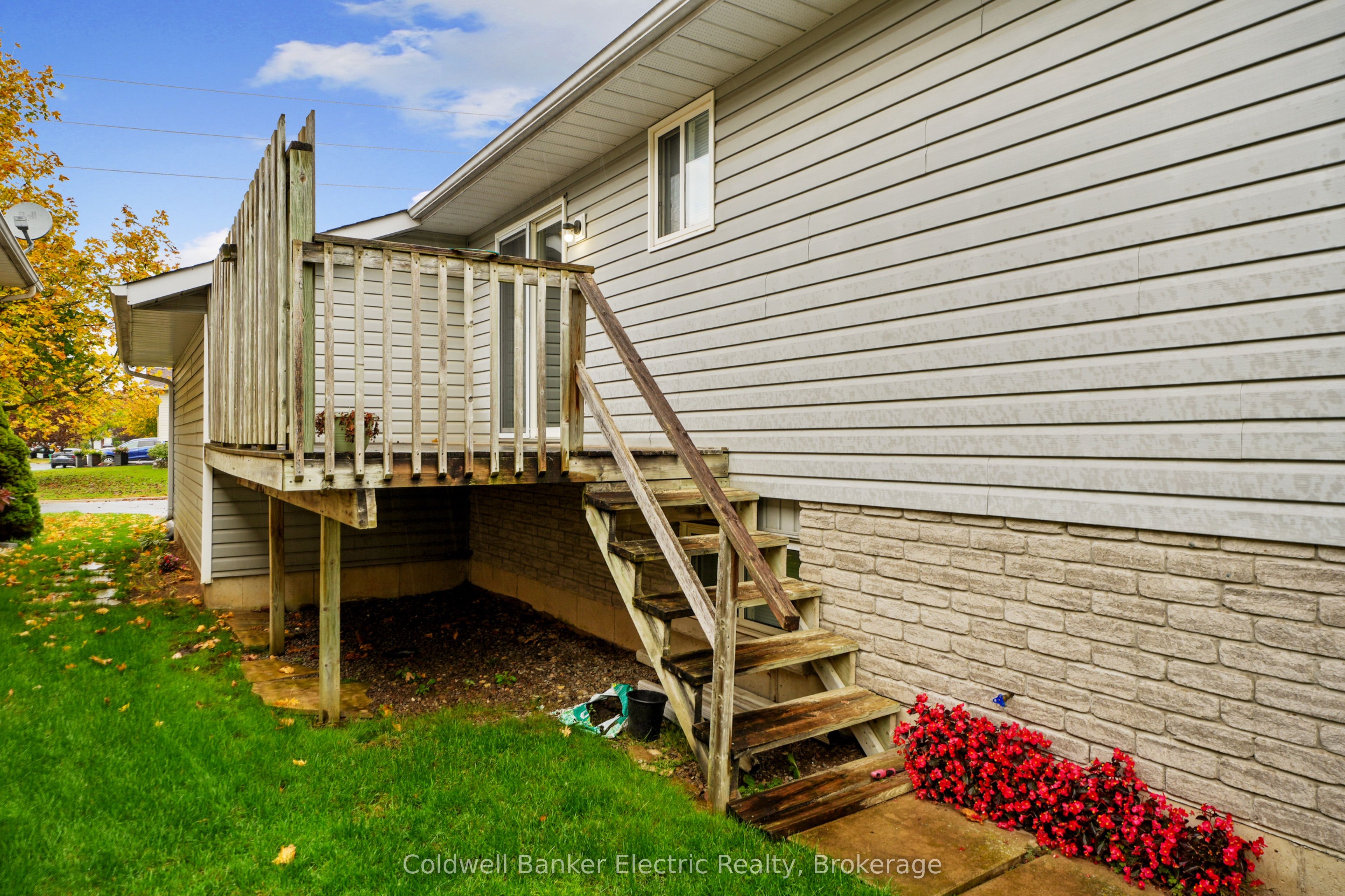 271 Dainton Drive Property Photo 23