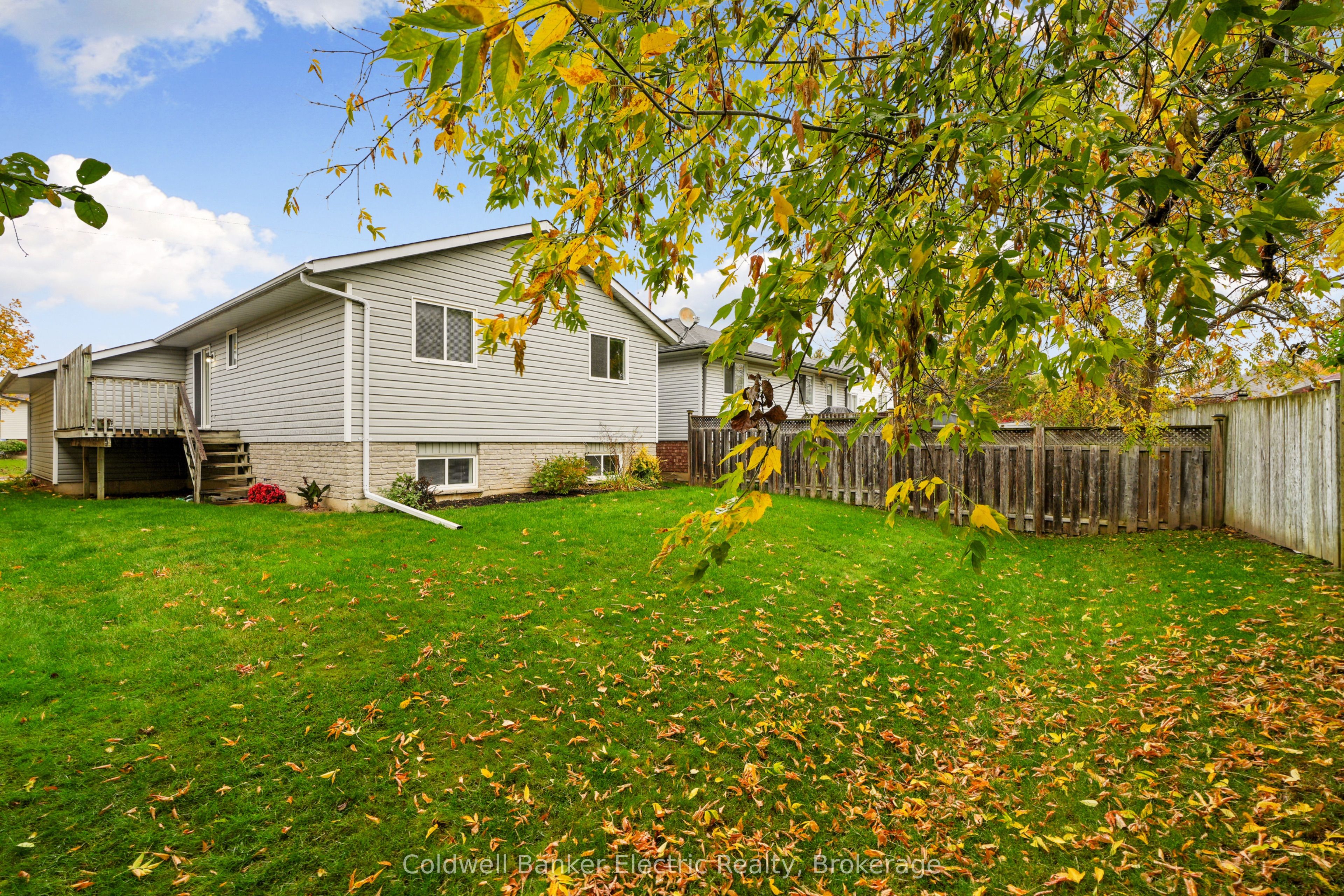 271 Dainton Drive Property Photo 25