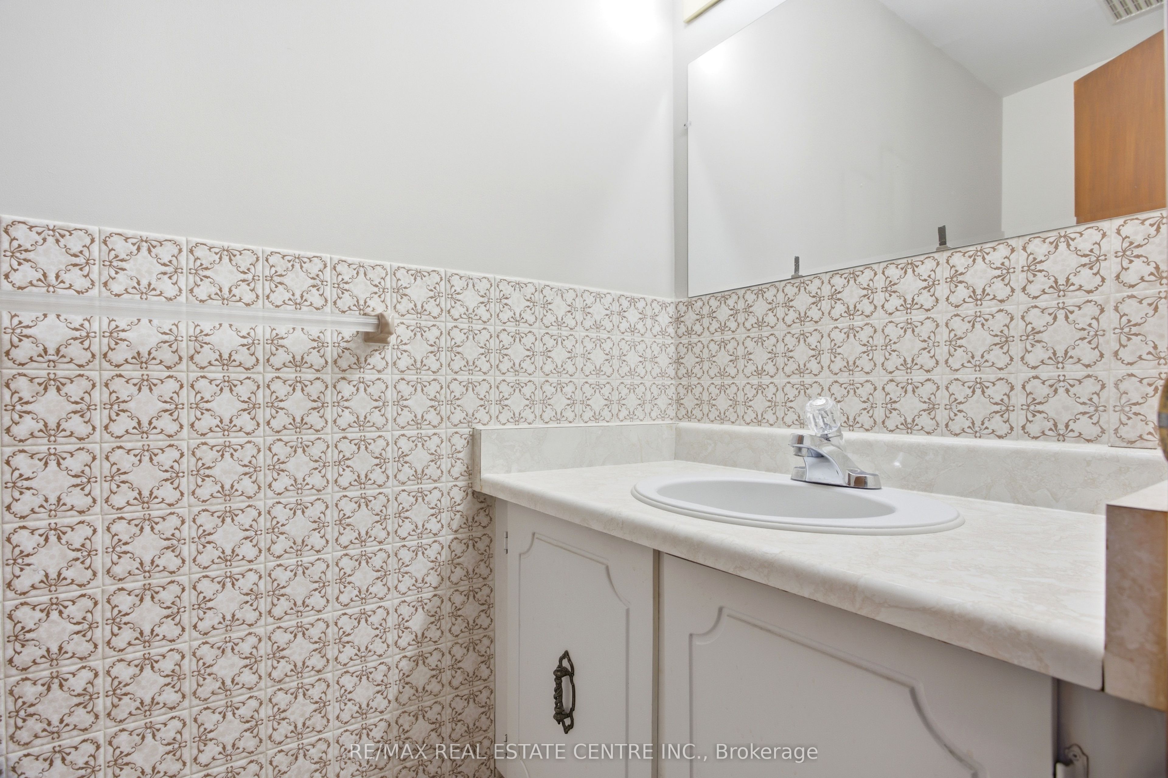 39 Sebas Court Property Photo 9