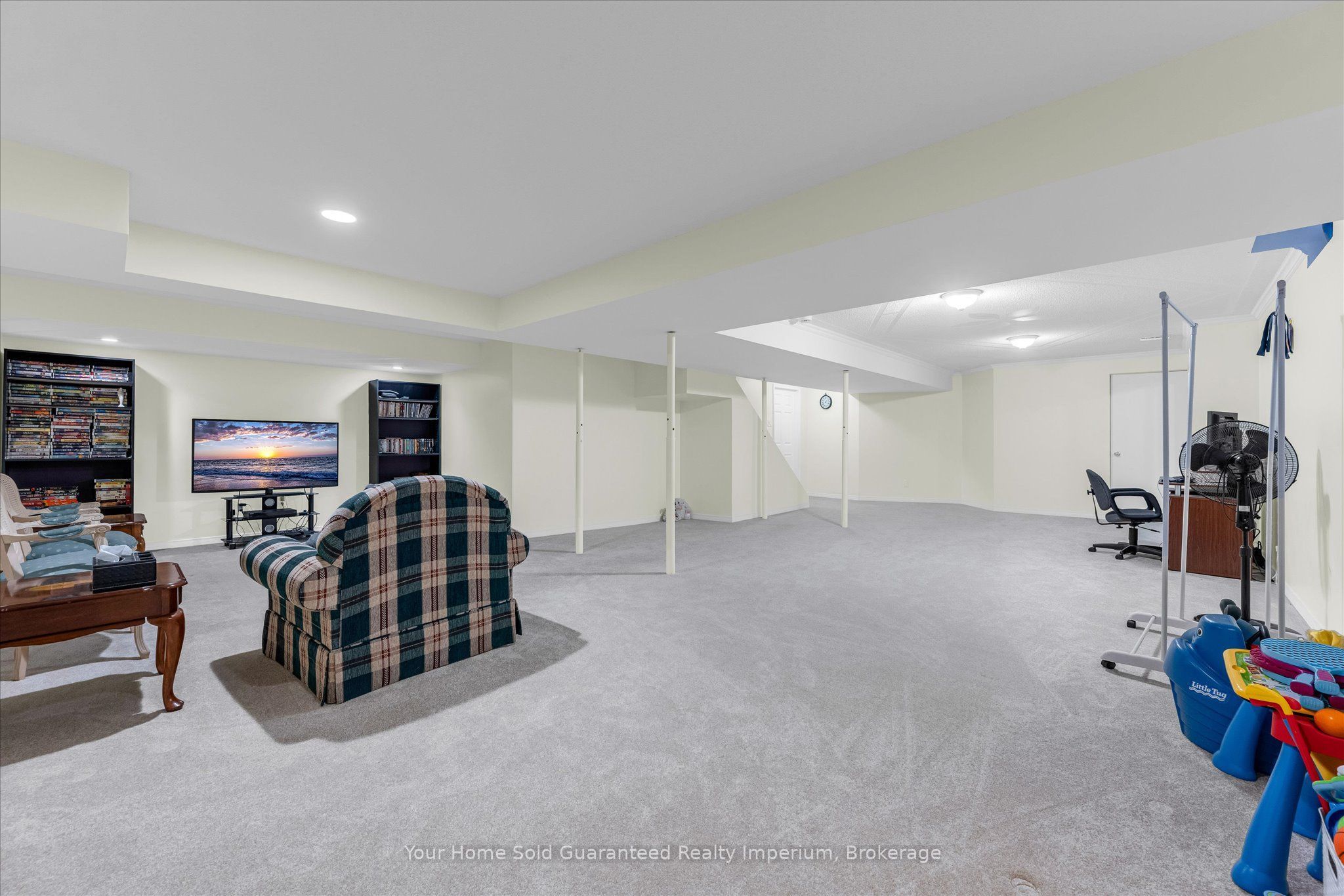 42 Sedona Court Property Photo 29
