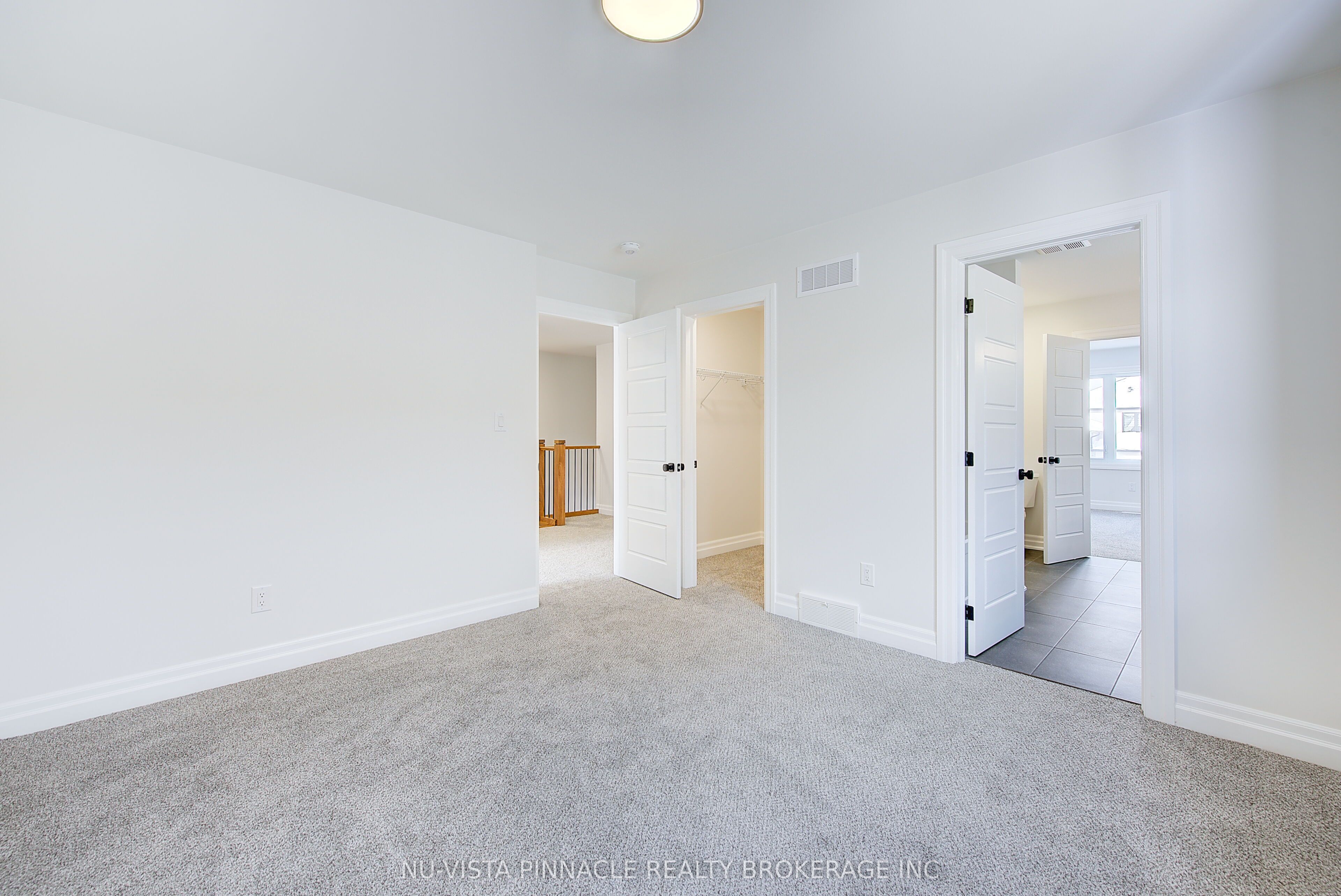2340 Darwin Crescent Property Photo 26