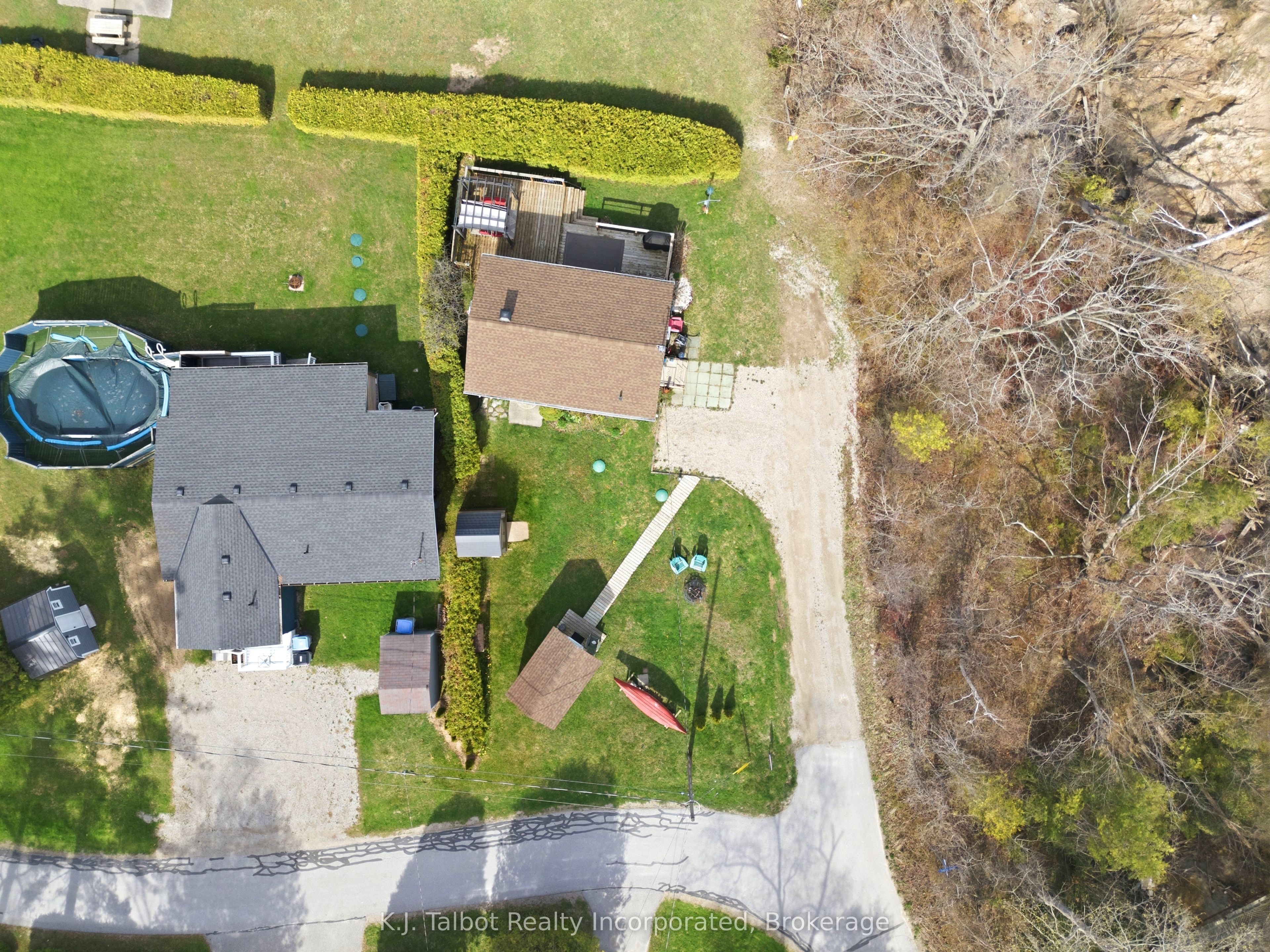 9 Ravine Park Drive N Property Photo 6
