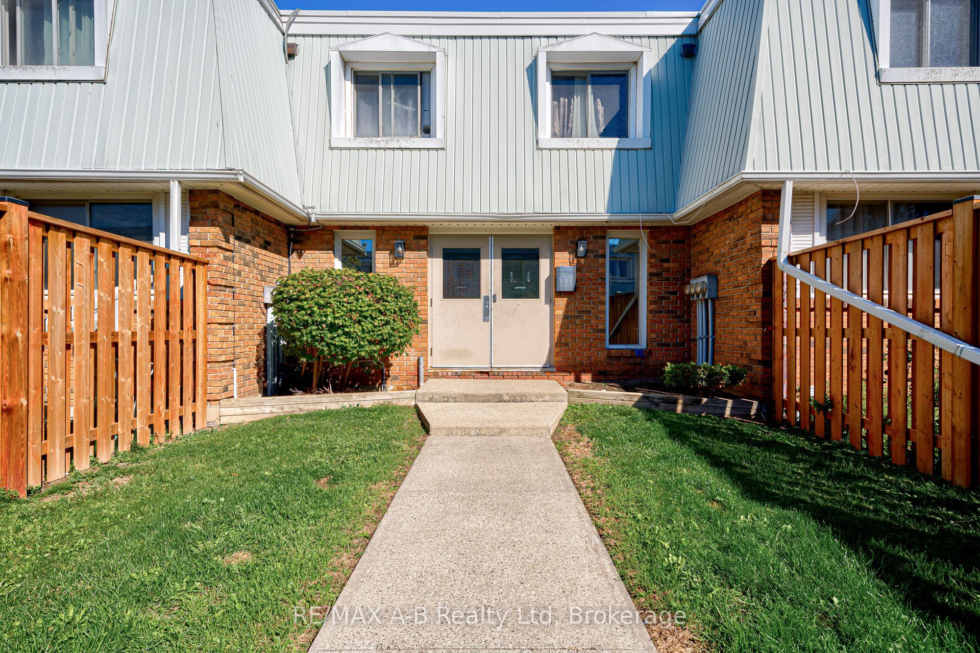 300 Traynor Avenue 7 Property Photo 3