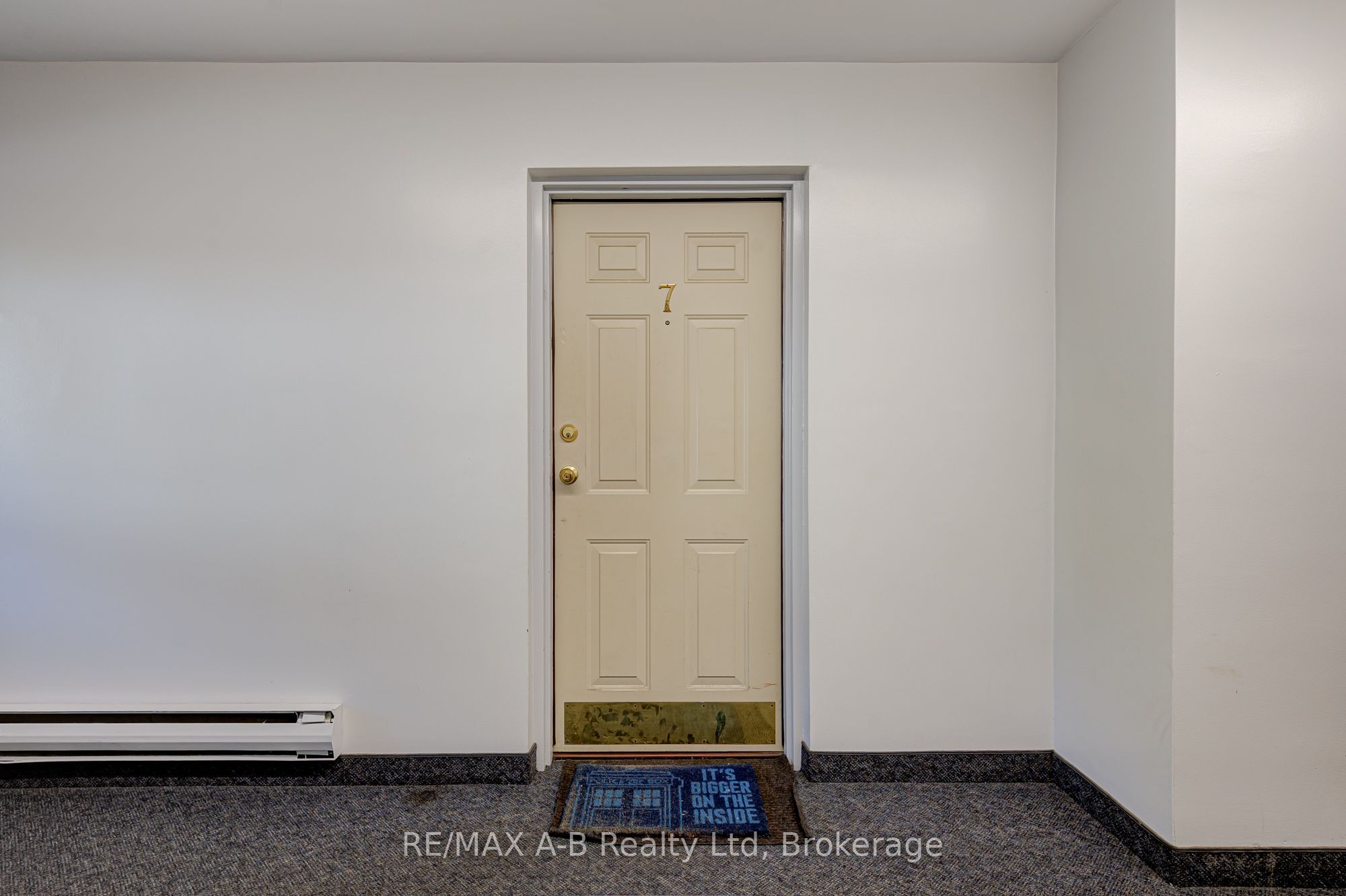 300 Traynor Avenue 7 Property Photo 5