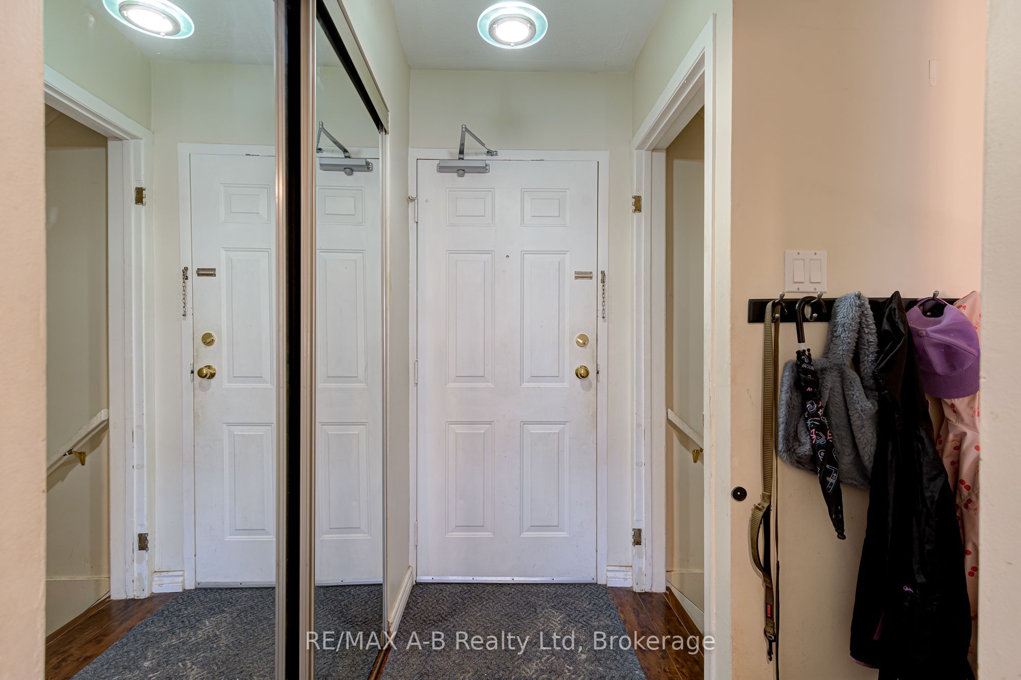 300 Traynor Avenue 7 Property Photo 7