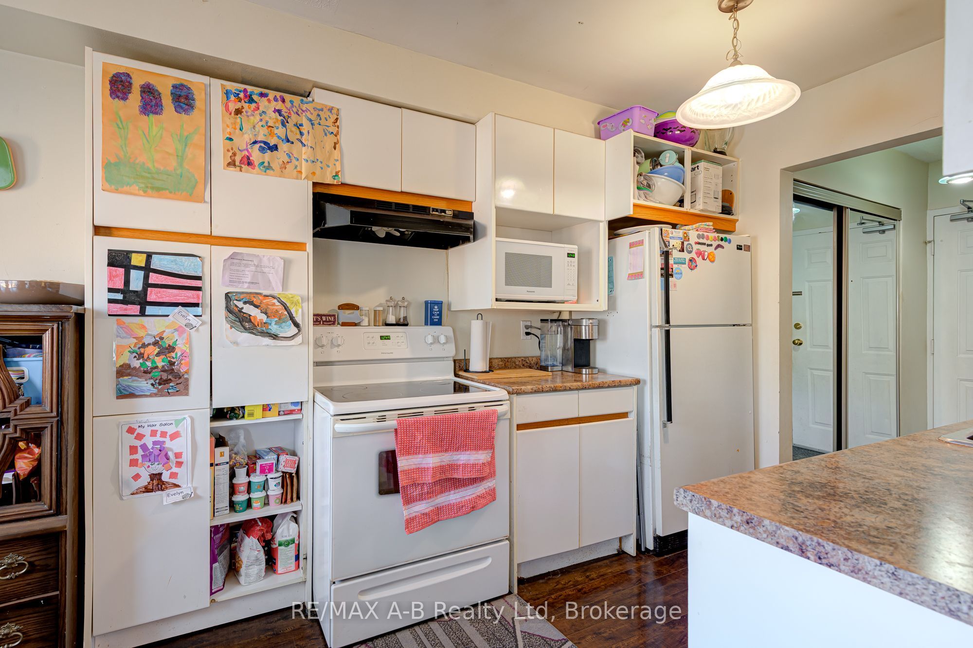 300 Traynor Avenue 7 Property Photo 11