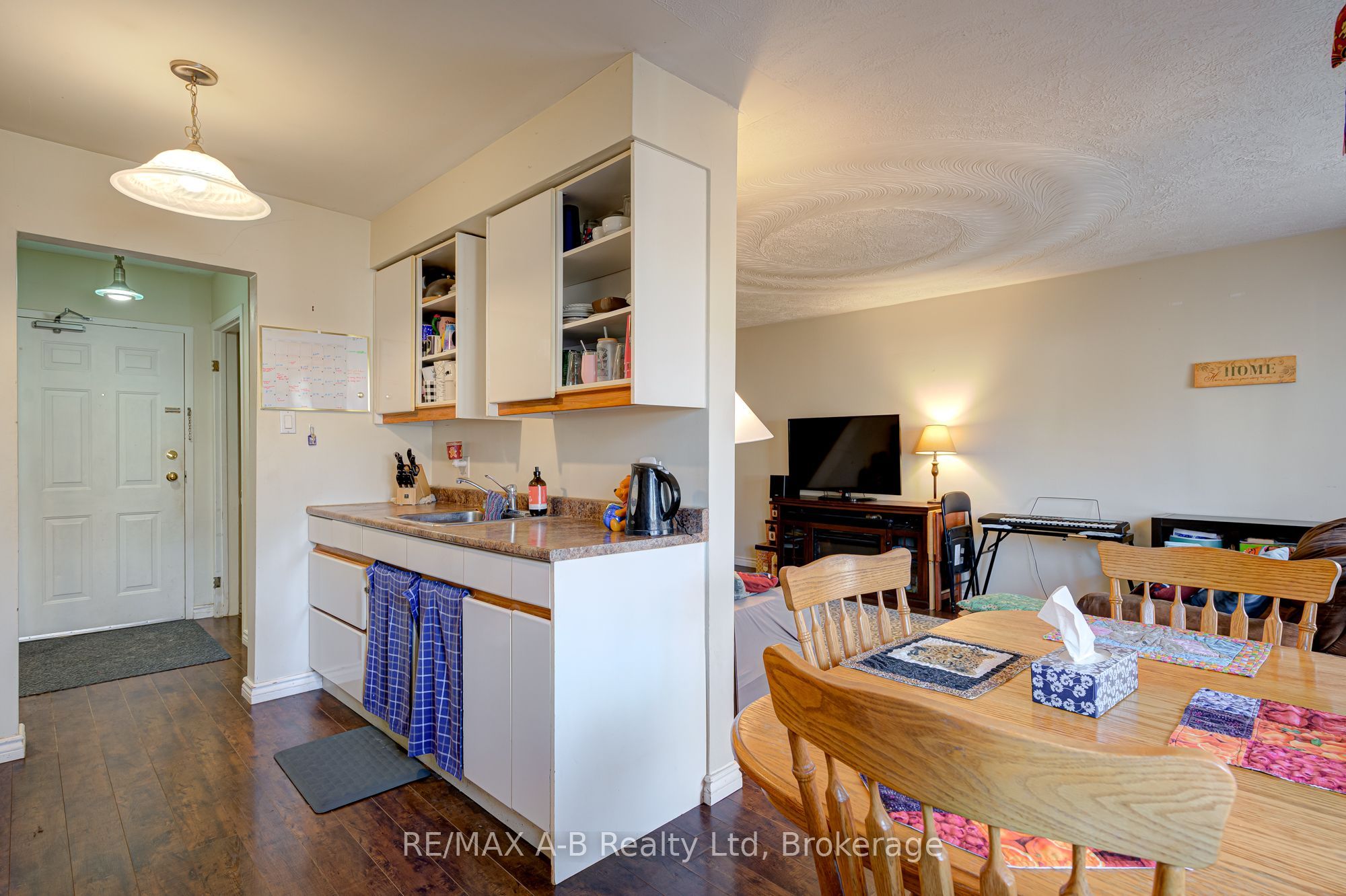 300 Traynor Avenue 7 Property Photo 12