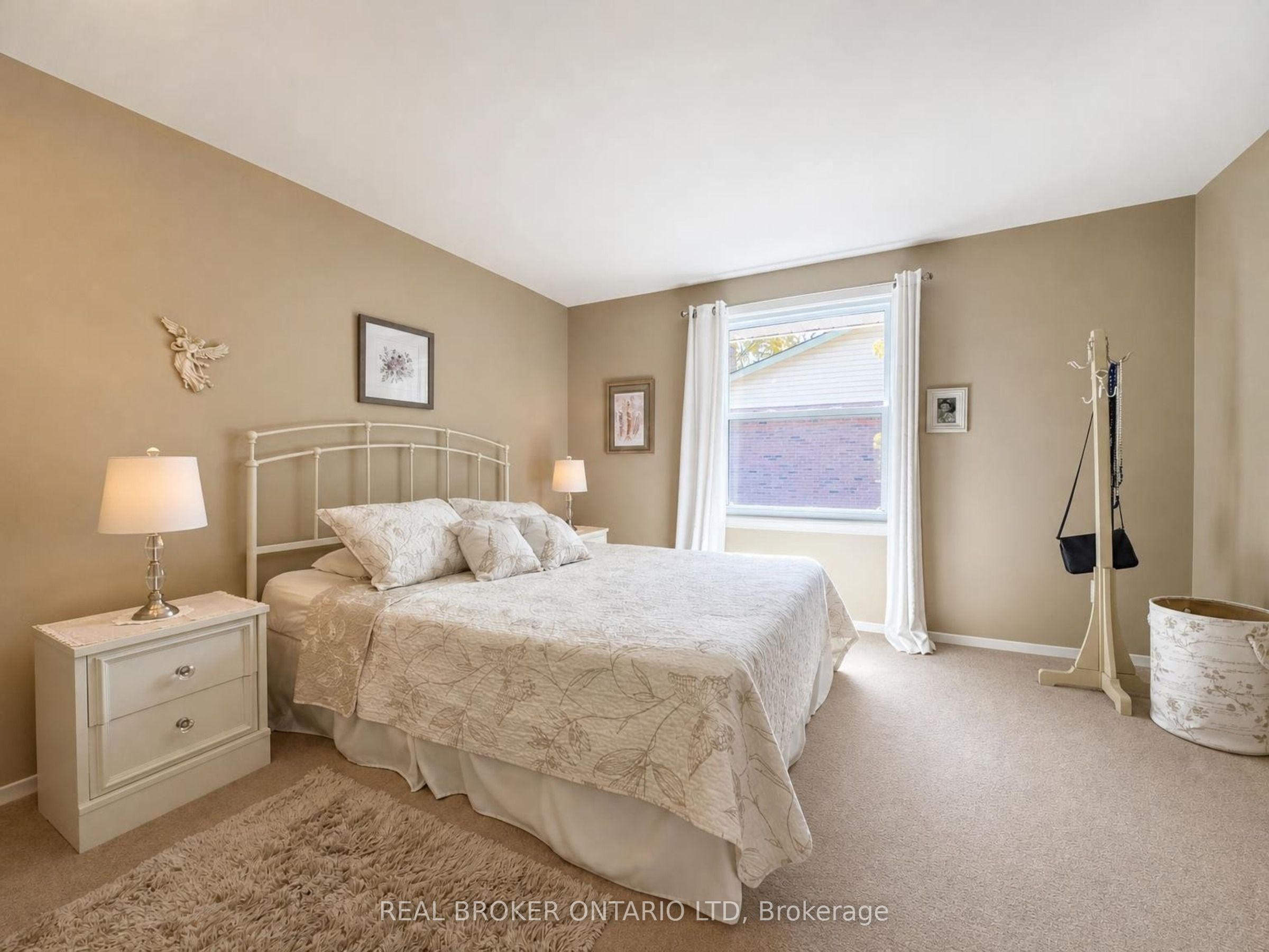 1385 Commissioners Road W 50 Property Photo 18