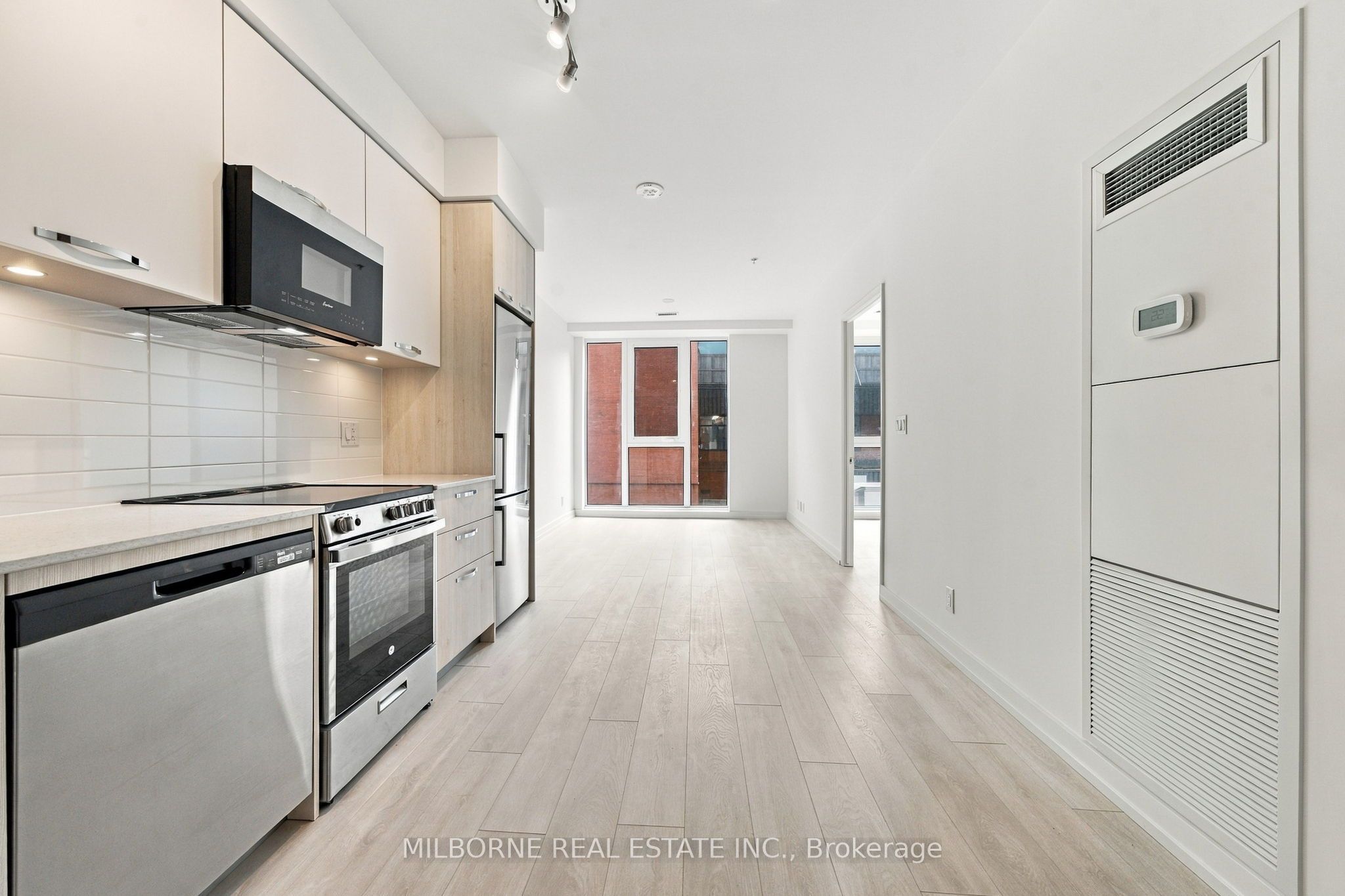 75 James Street S 203 Property Photo 6