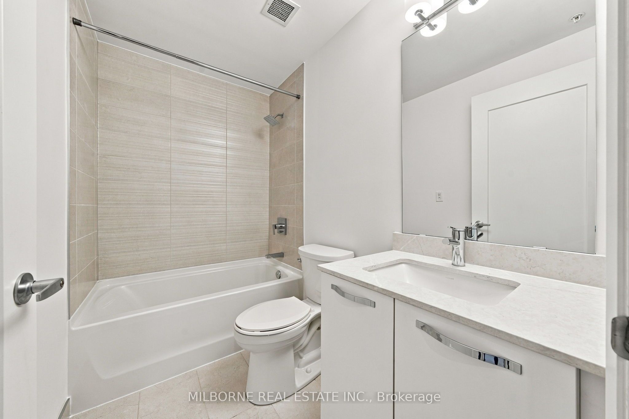 75 James Street S 203 Property Photo 10