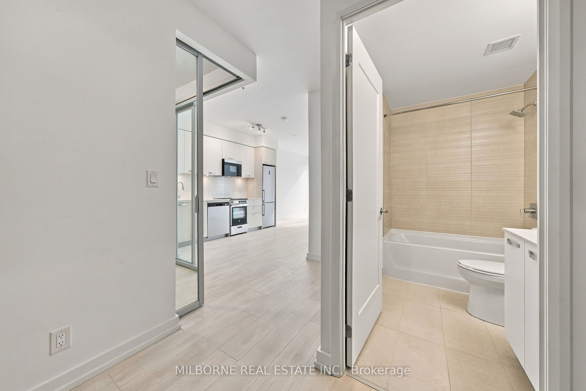 75 James Street S 203 Property Photo 11