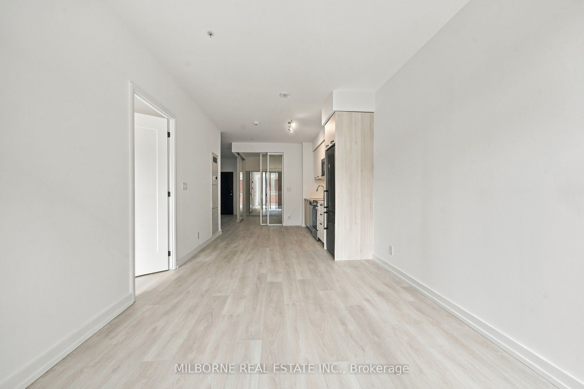 75 James Street S 203 Property Photo 13