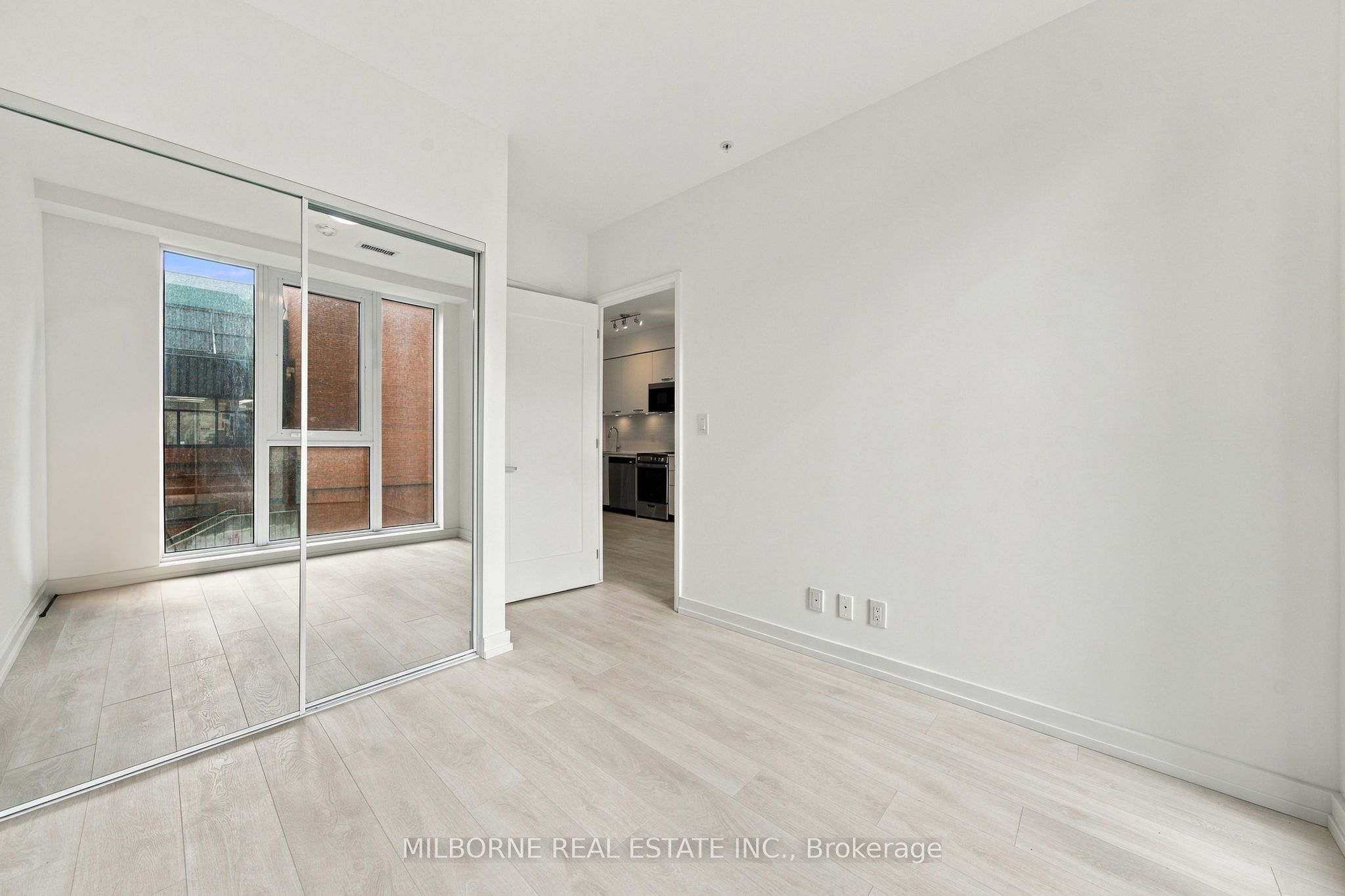 75 James Street S 203 Property Photo 15