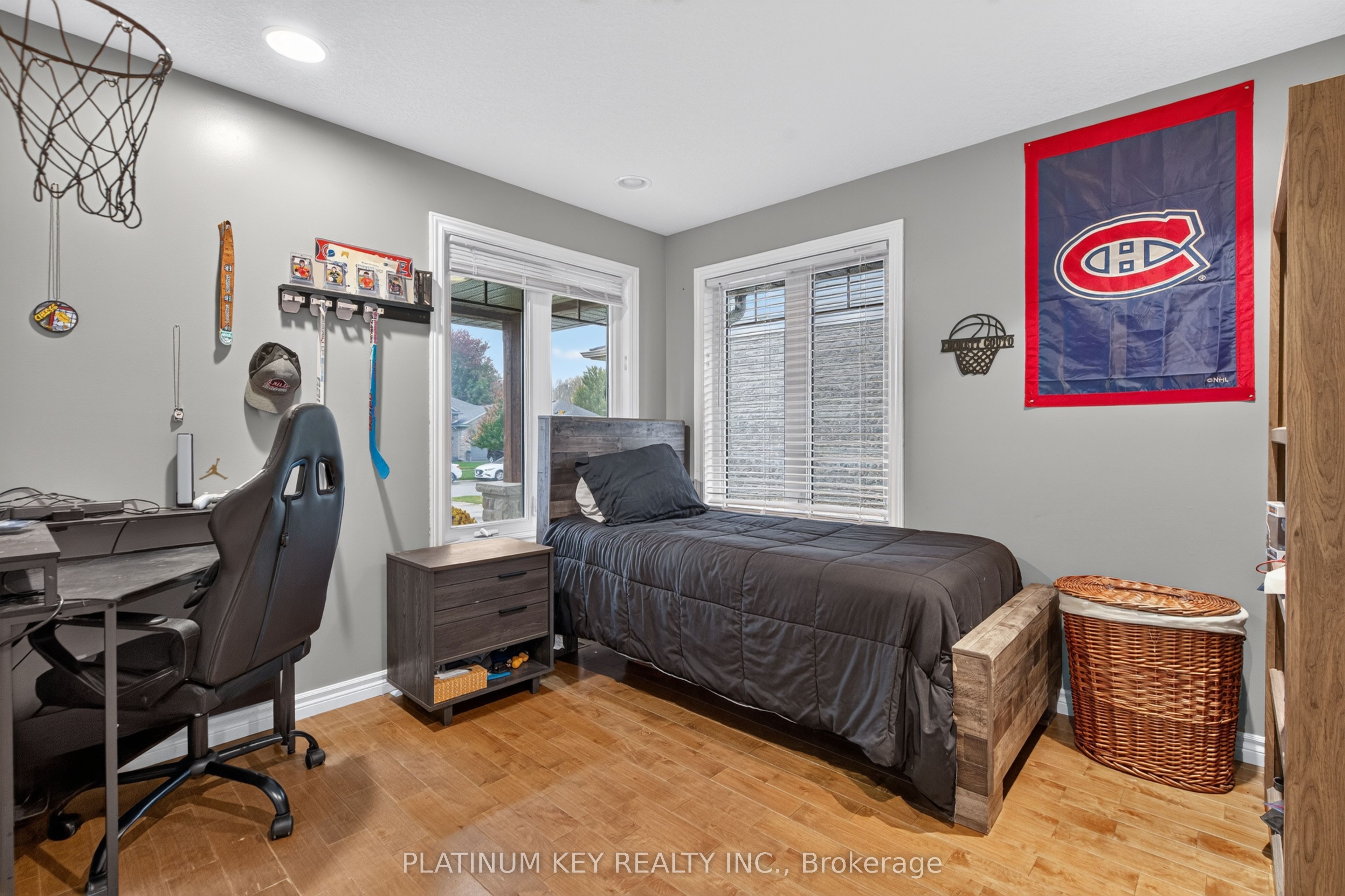 277 Thorne Drive Property Photo 17