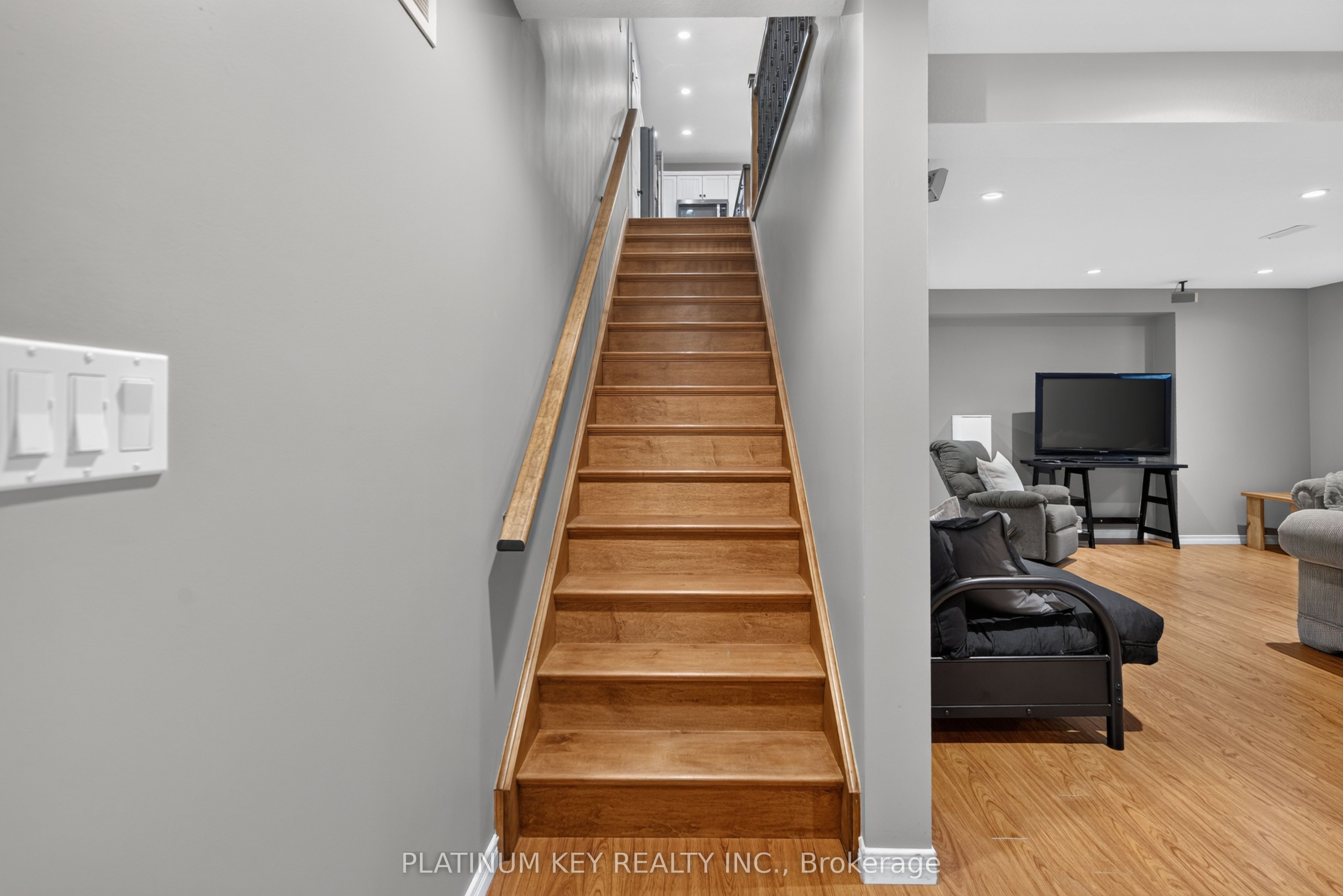 277 Thorne Drive Property Photo 20