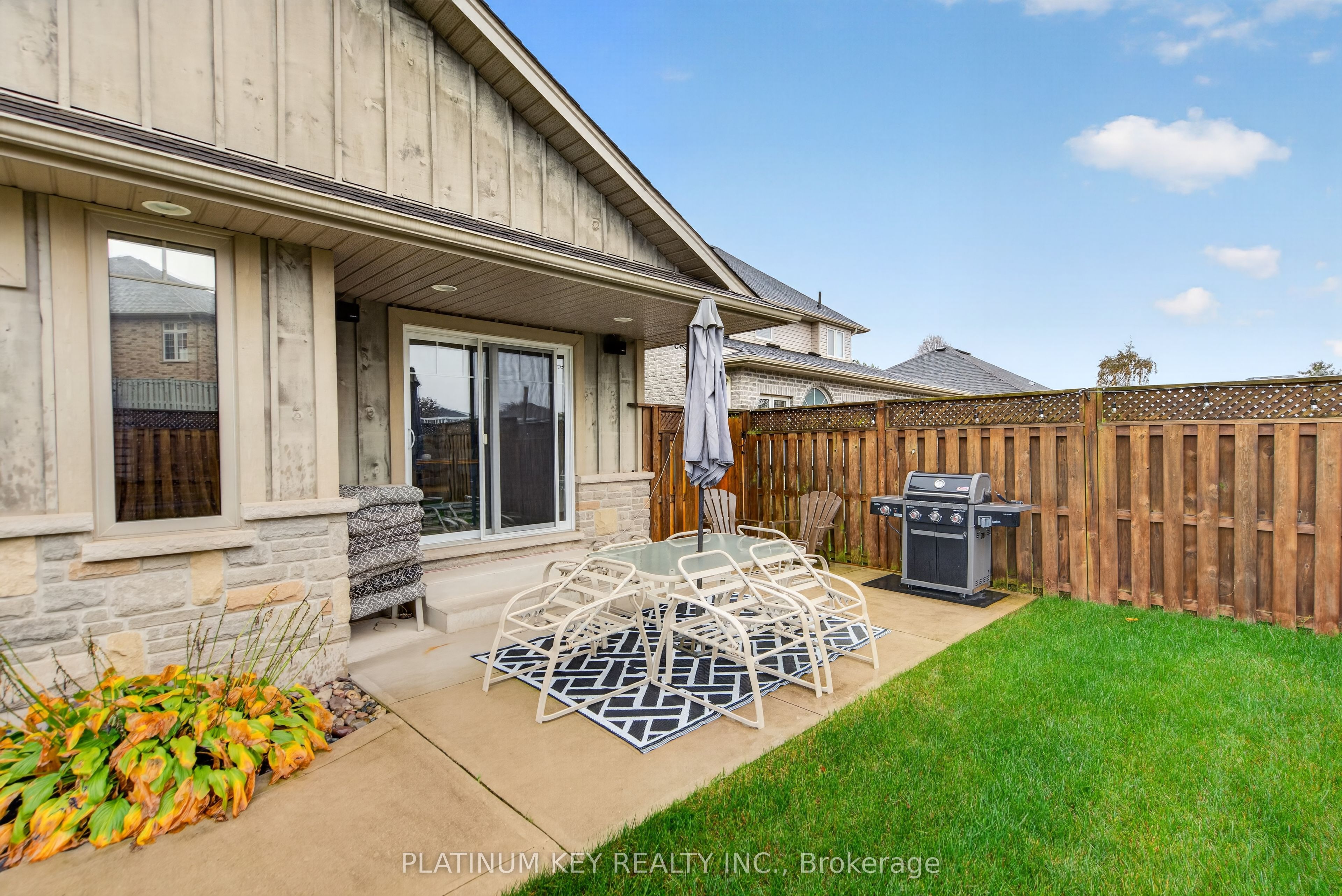 277 Thorne Drive Property Photo 35