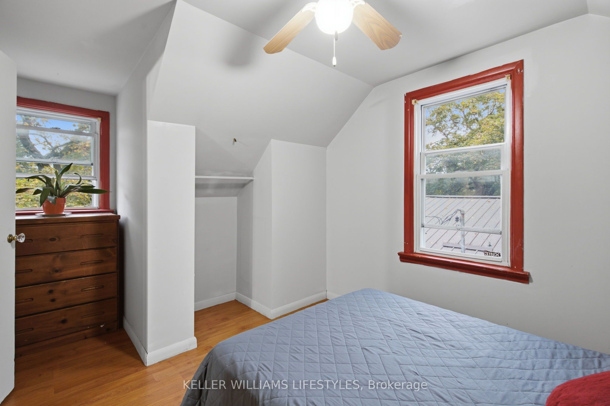 297 Stephen Street Property Photo 31