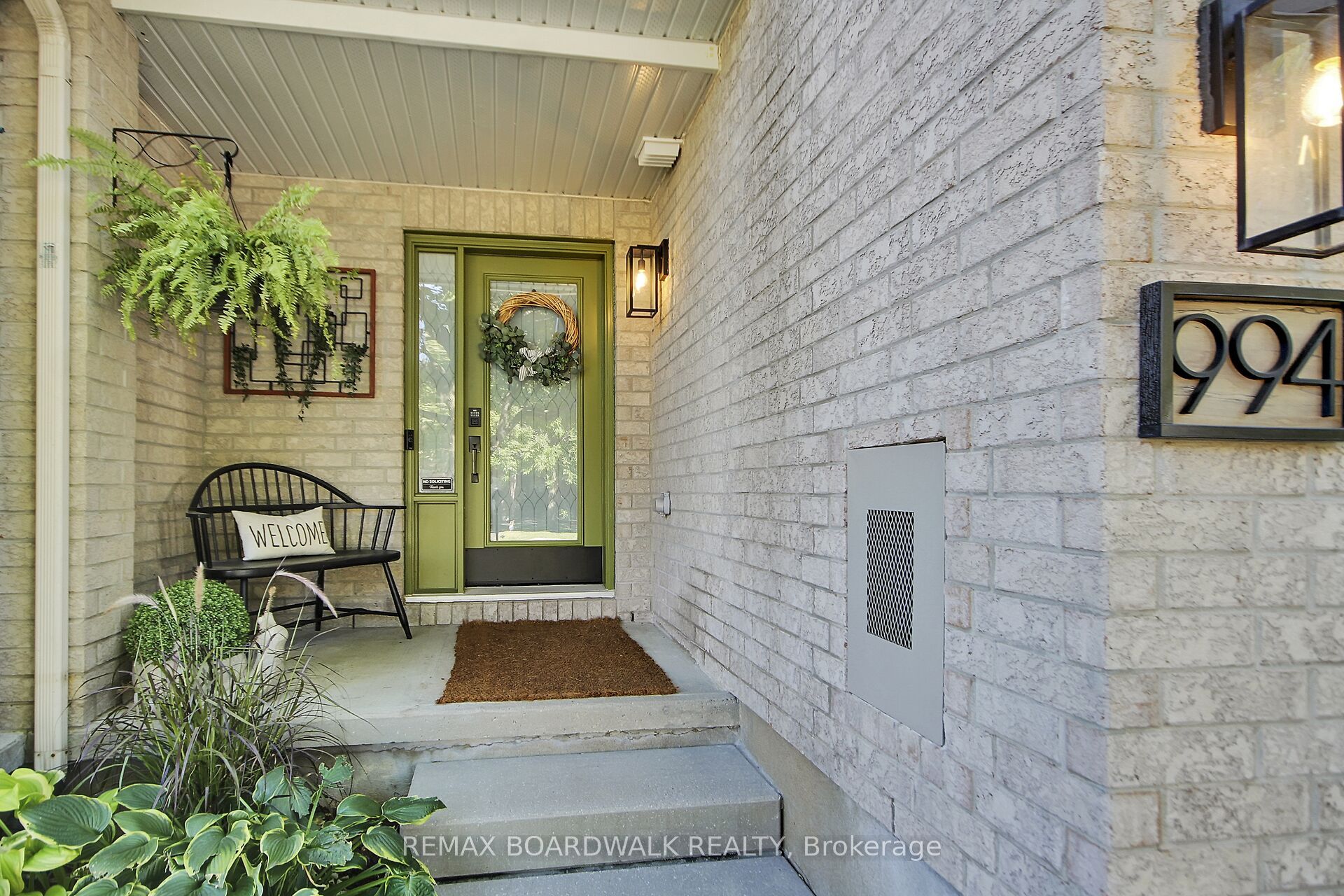 994 Rocky Harbour Crescent Property Photo 7