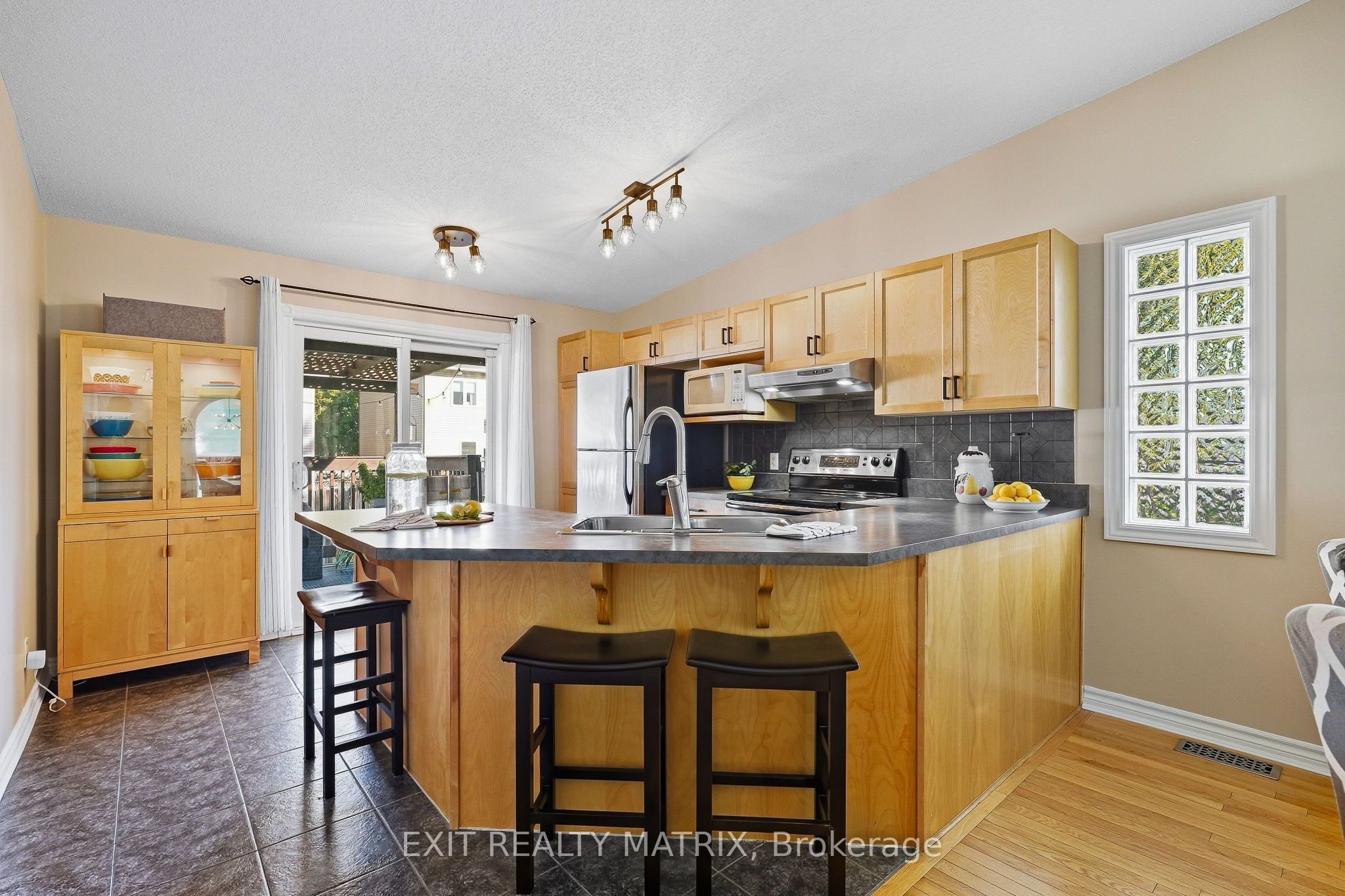 65 Lachaine Street Property Photo 12