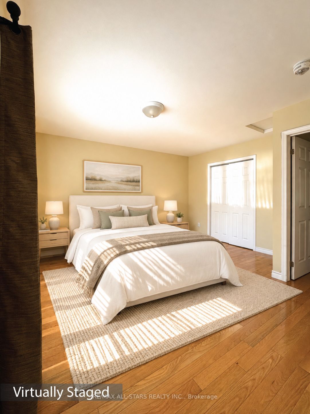 9 Maple Avenue E Property Photo 4