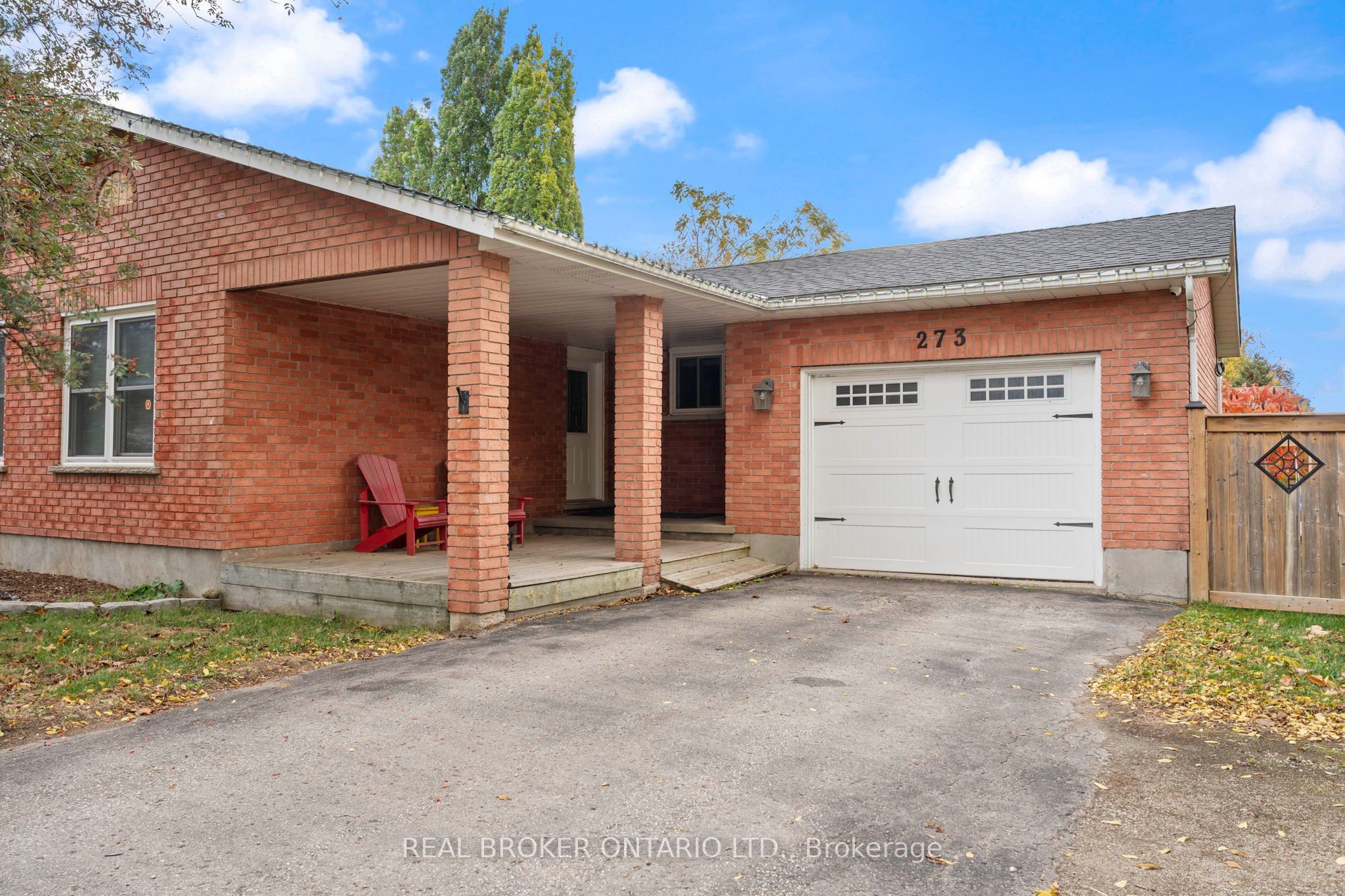273 Colborne Street Property Photo 3