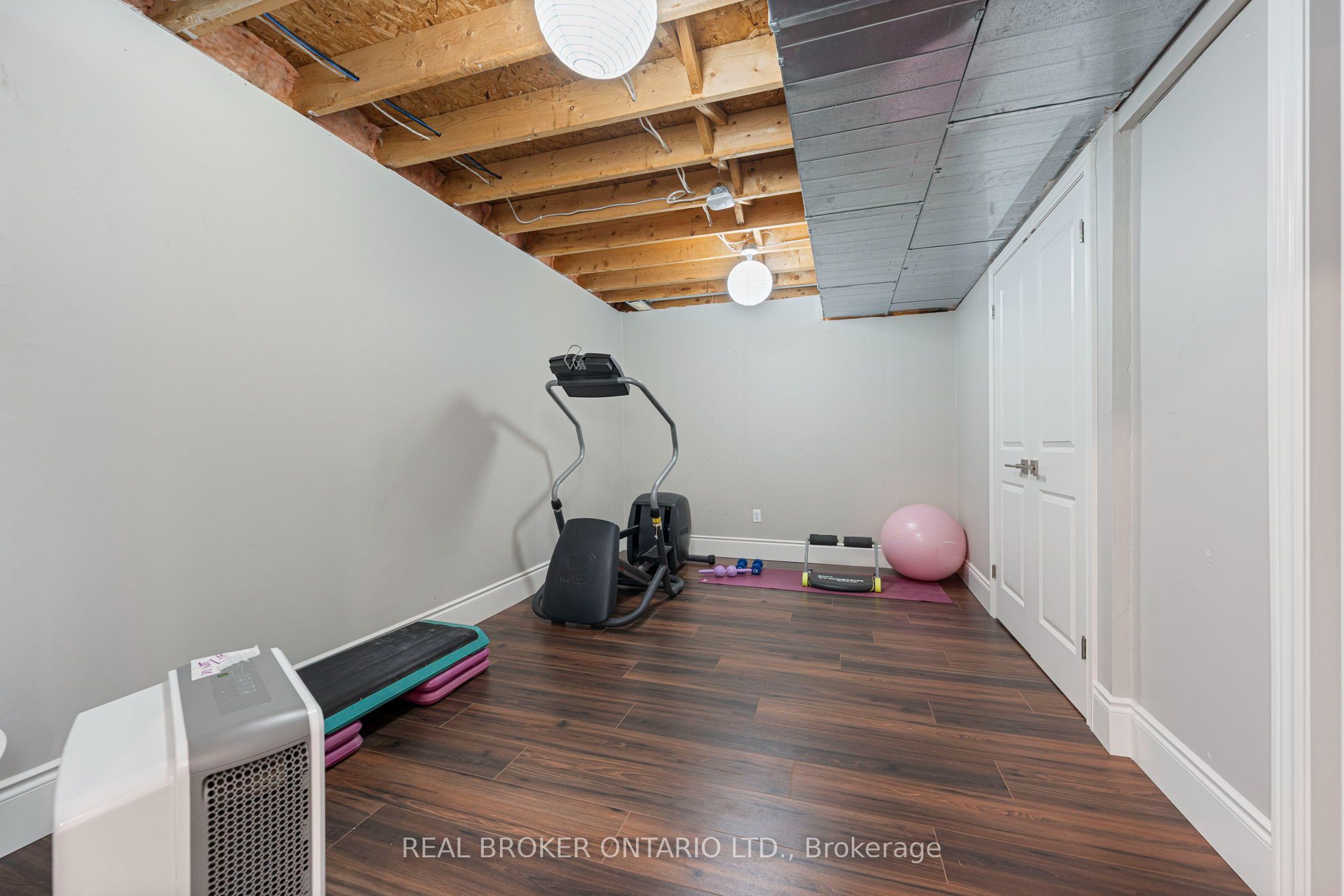 273 Colborne Street Property Photo 19