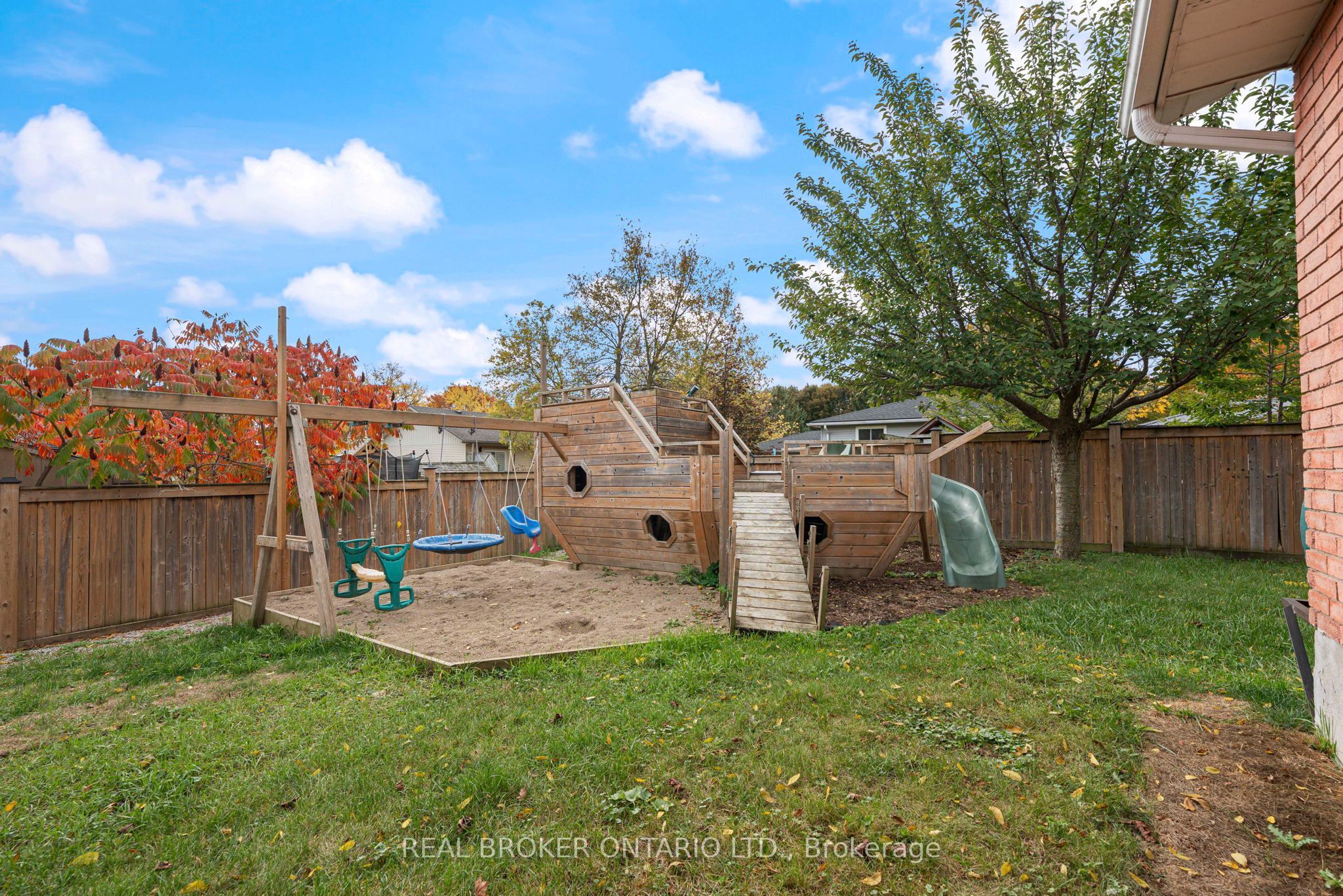 273 Colborne Street Property Photo 24