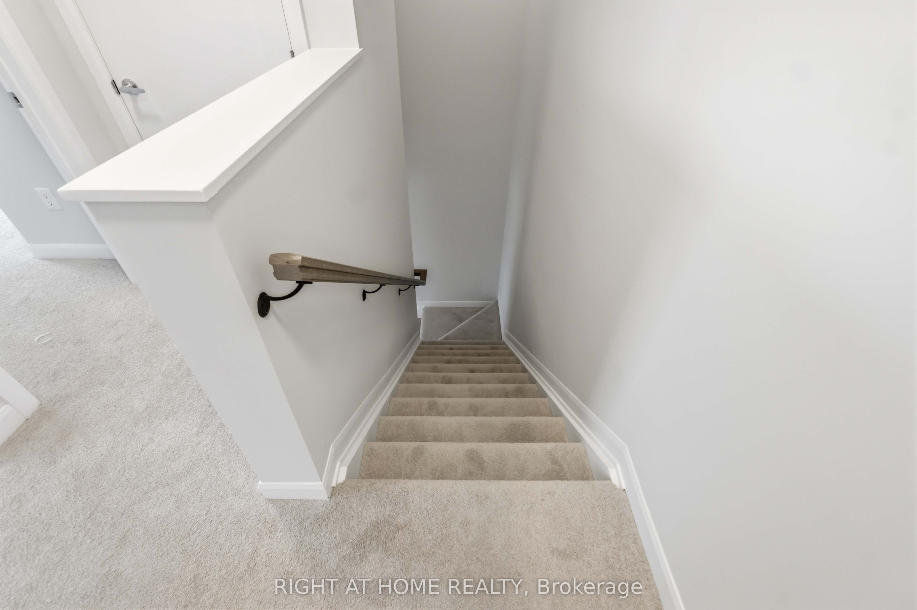 201 Glenroy Gilbert Drive Property Photo 20