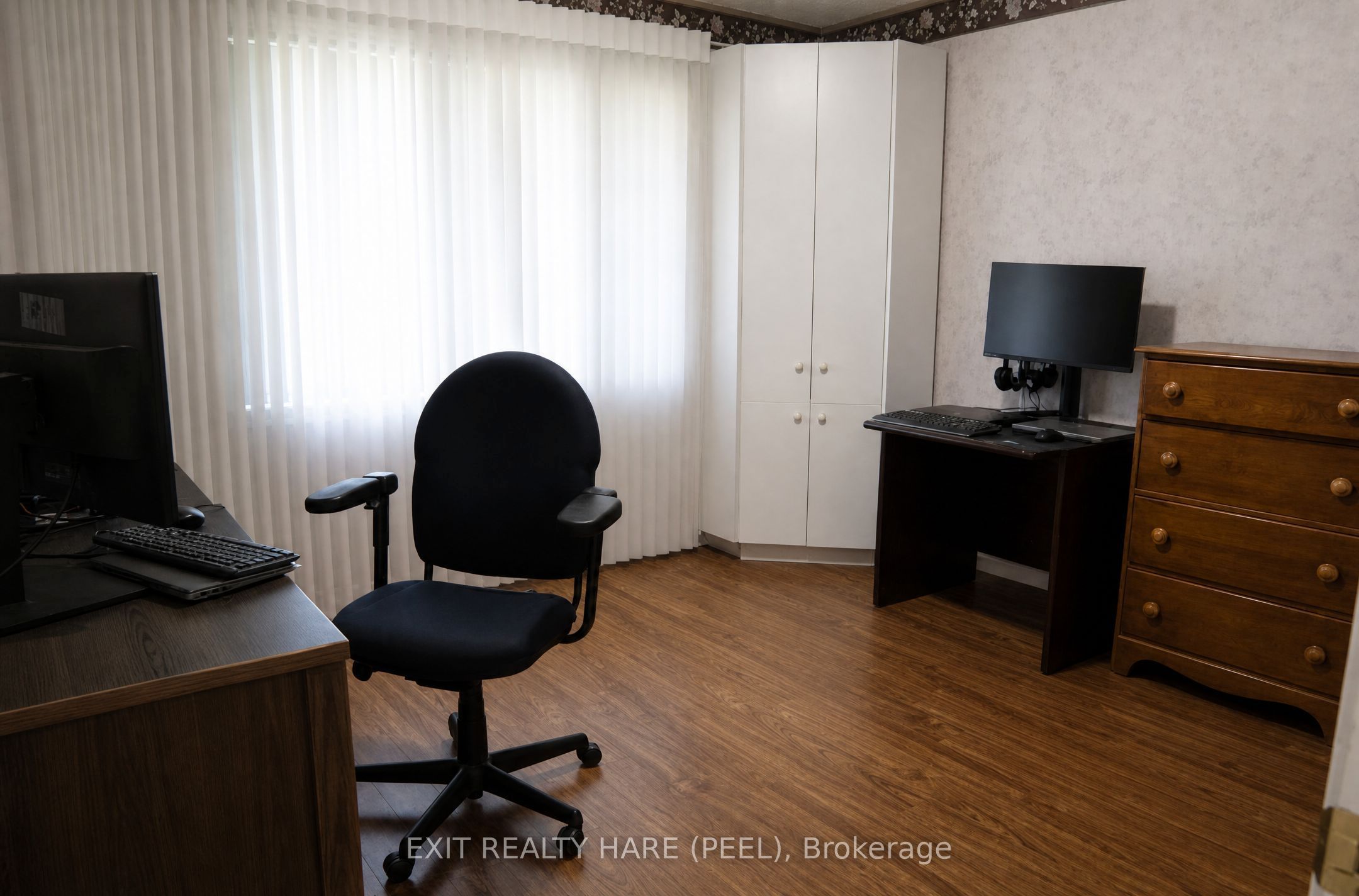 245 First Avenue Property Photo 9