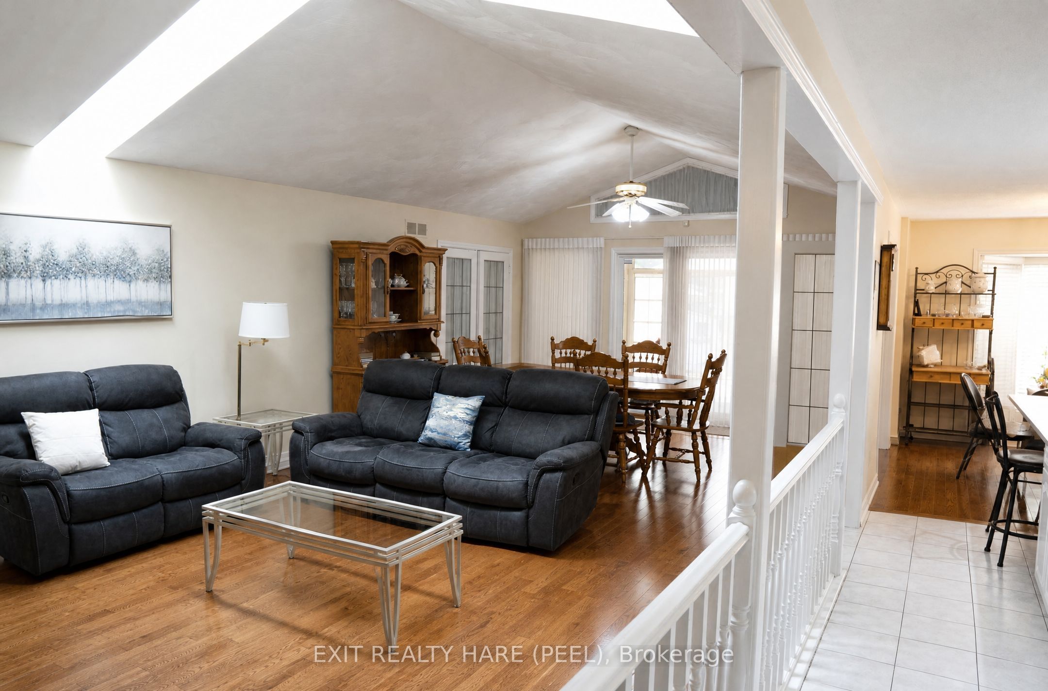 245 First Avenue Property Photo 21