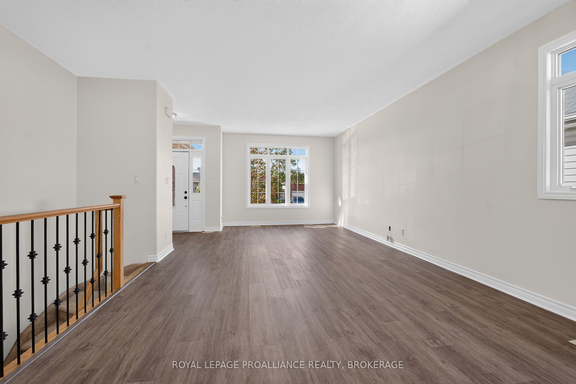 1132 Halifax Drive Property Photo 10