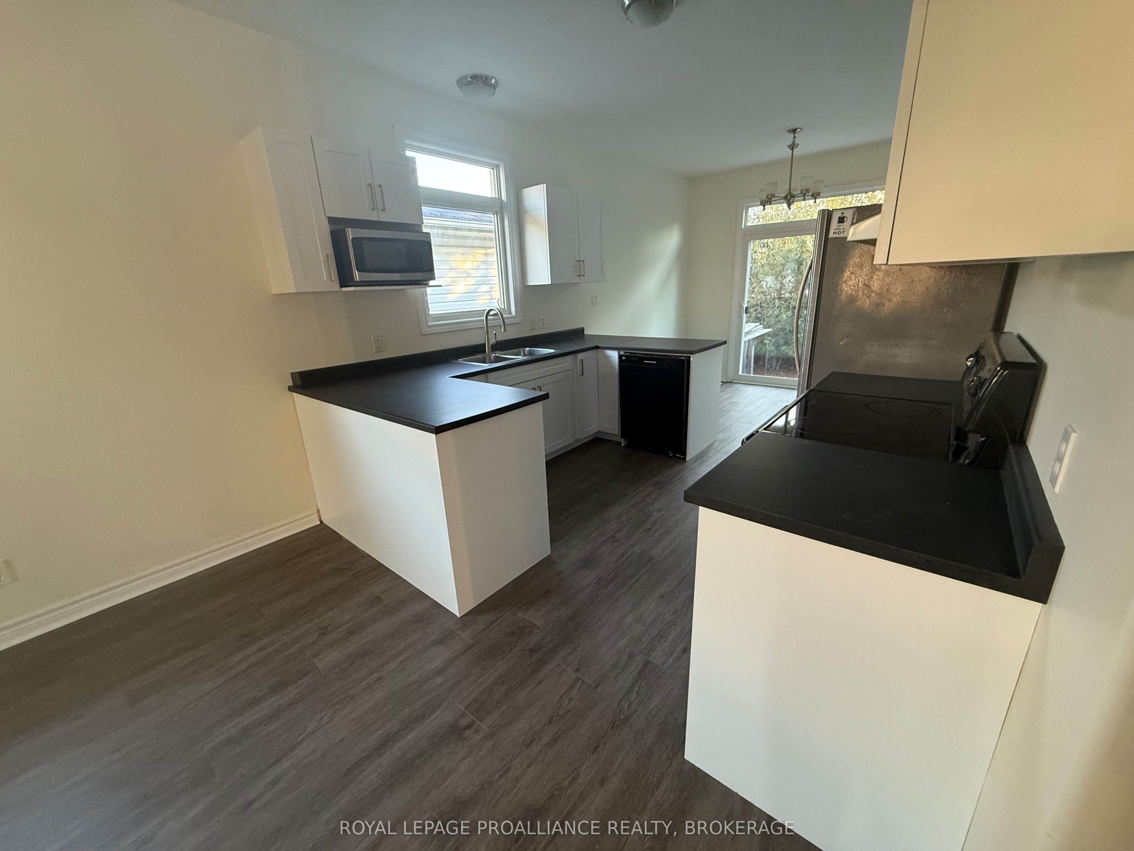 1132 Halifax Drive Property Photo 14