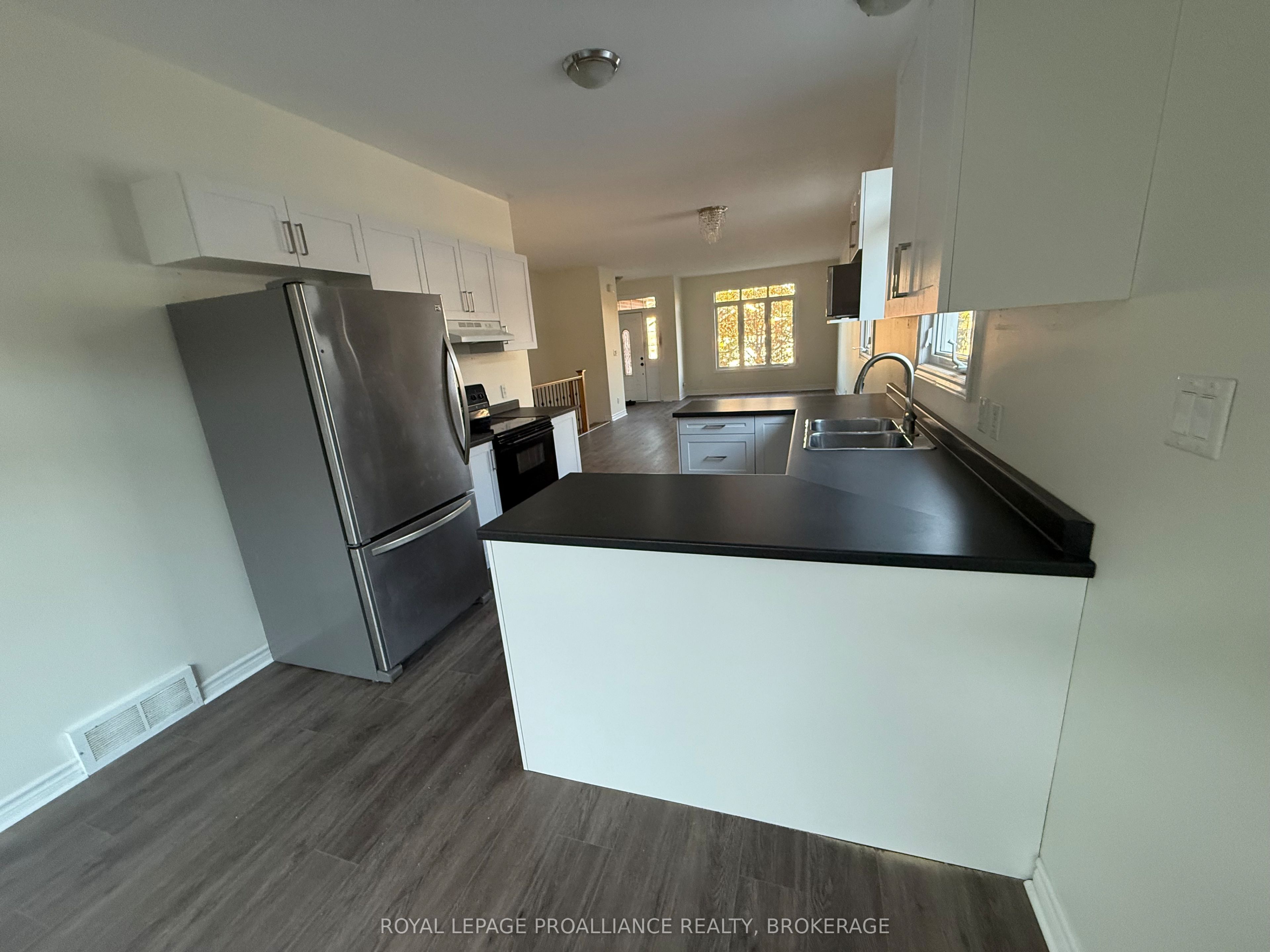 1132 Halifax Drive Property Photo 16
