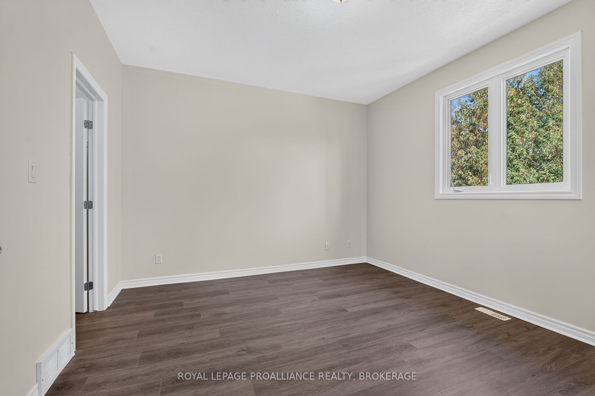 1132 Halifax Drive Property Photo 22