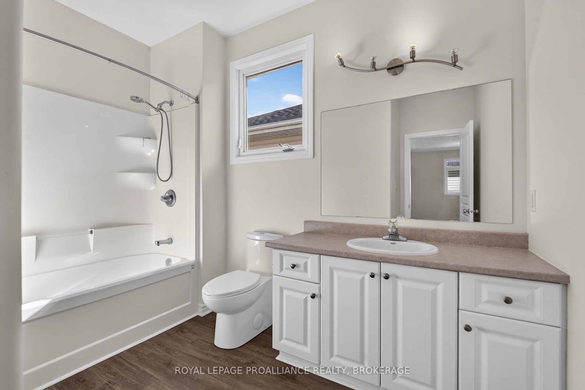 1132 Halifax Drive Property Photo 27
