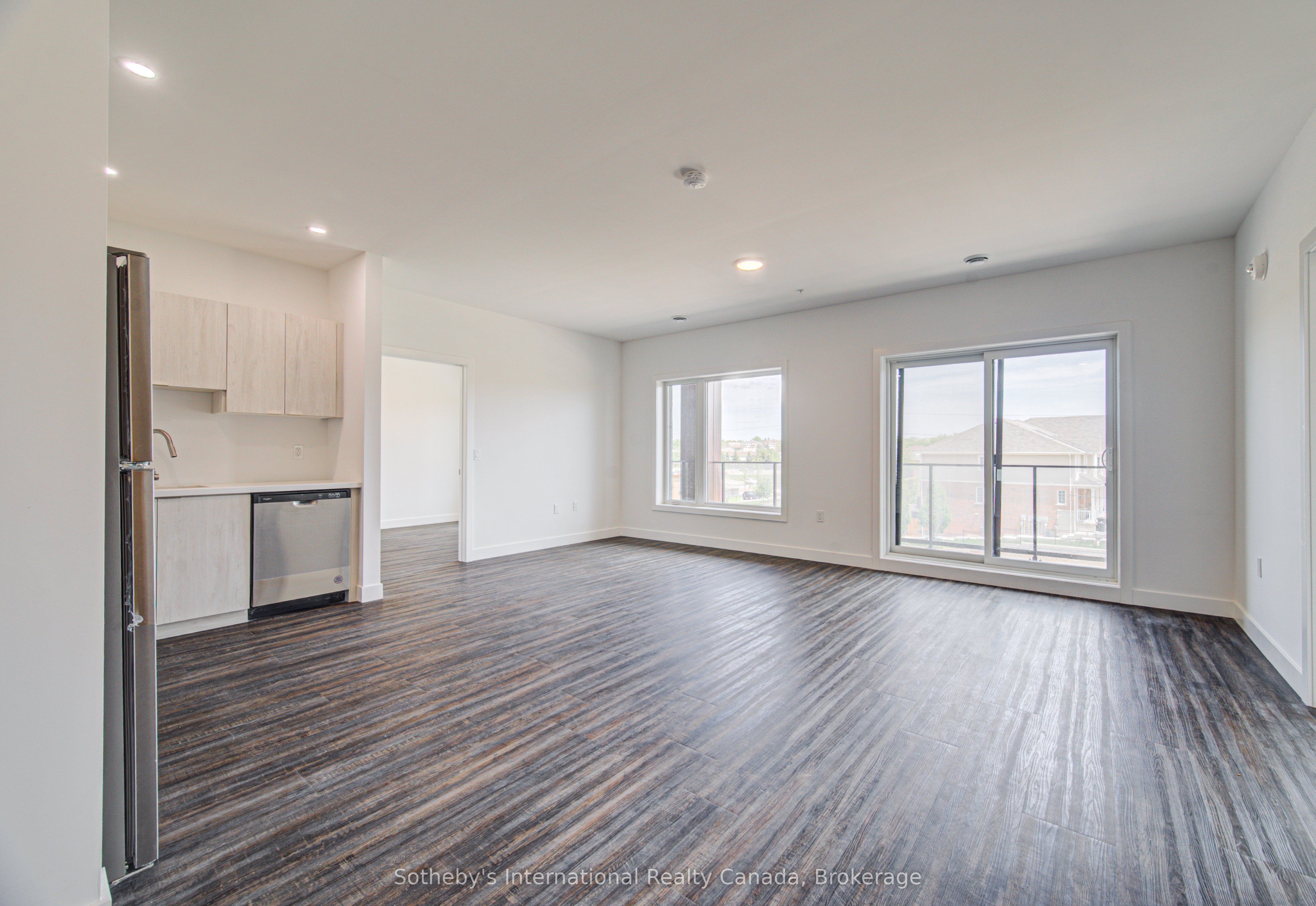 408 Dundas Street S 402 Property Photo 5