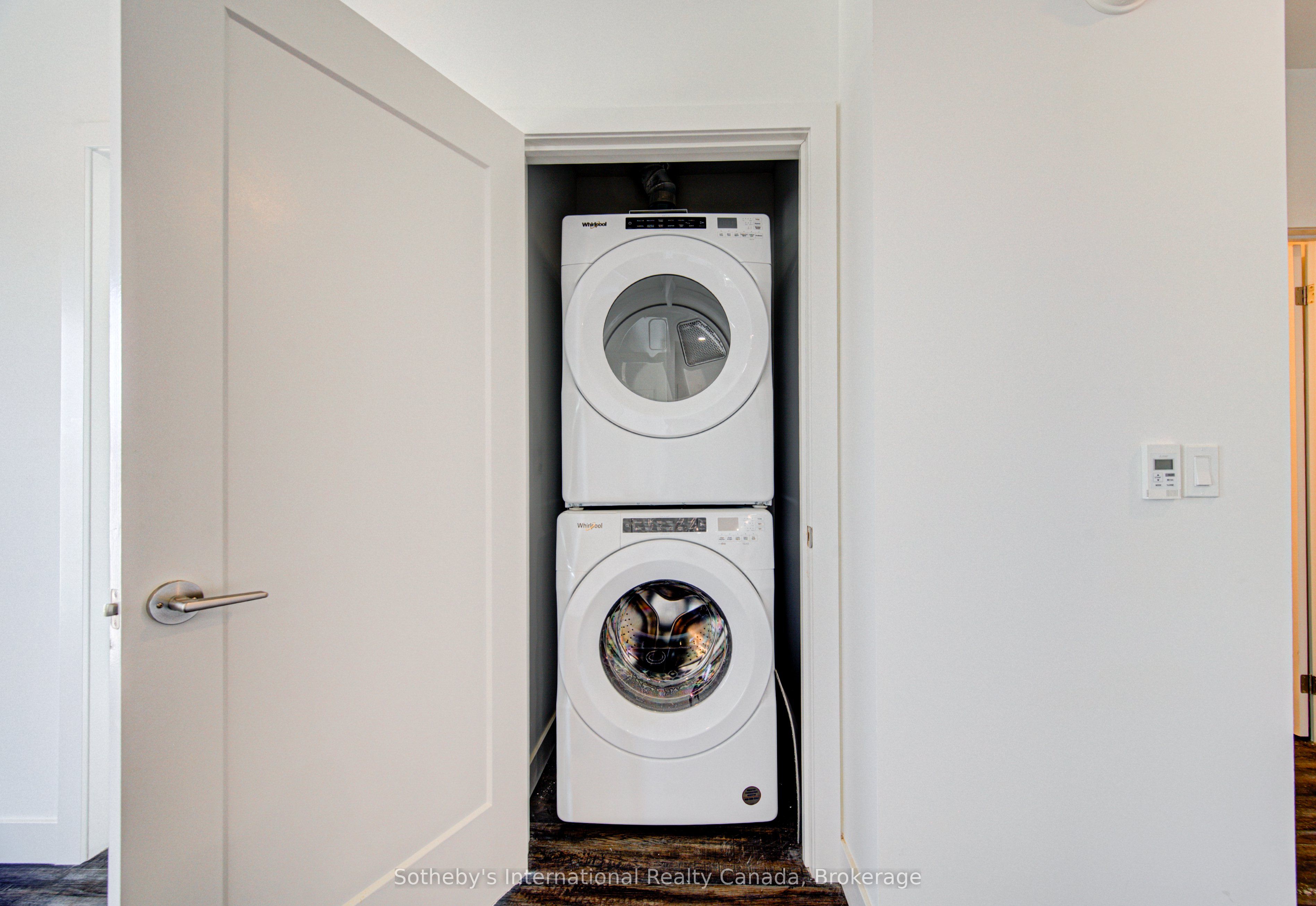 408 Dundas Street S 402 Property Photo 15