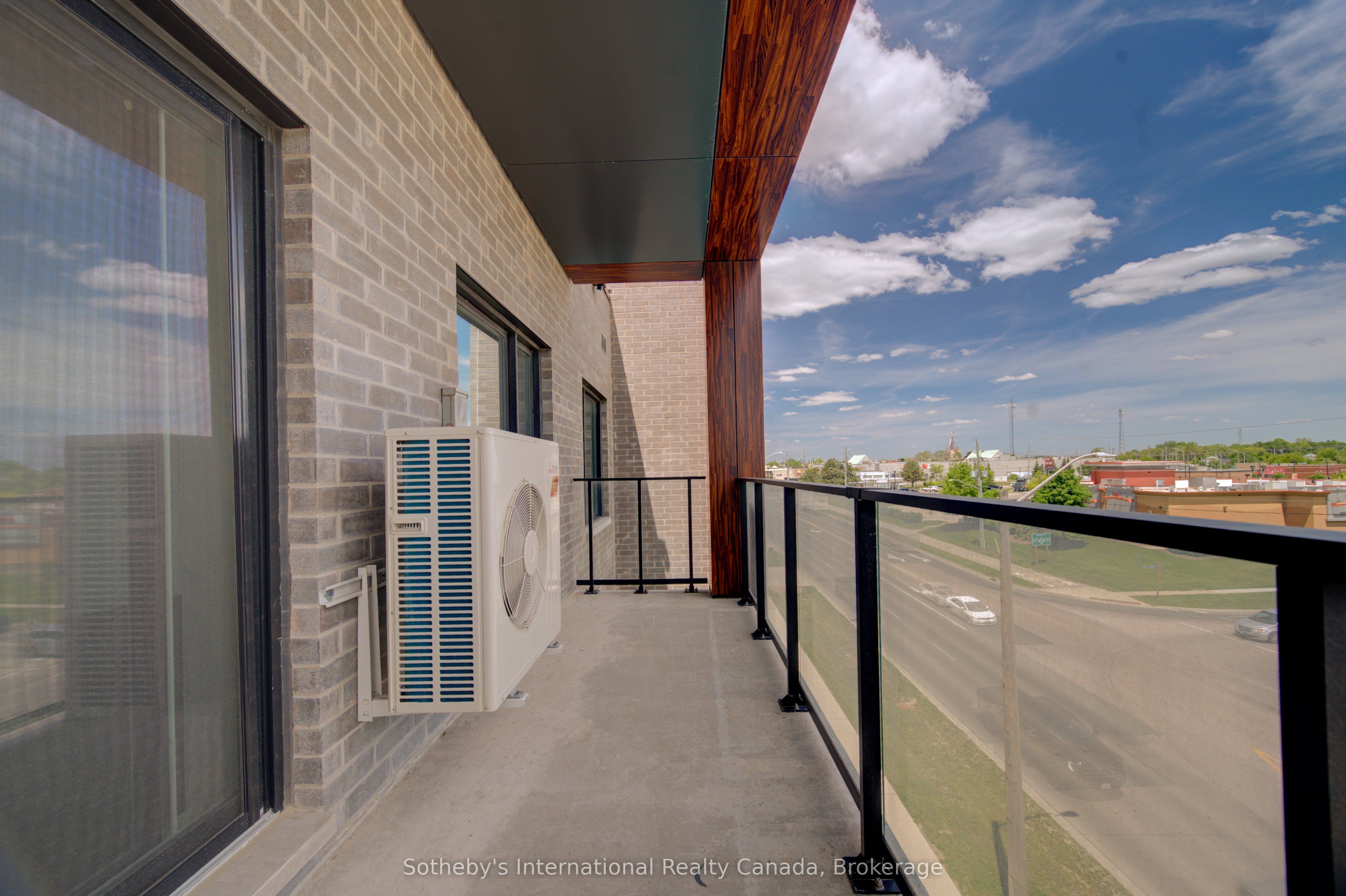 408 Dundas Street S 402 Property Photo 25