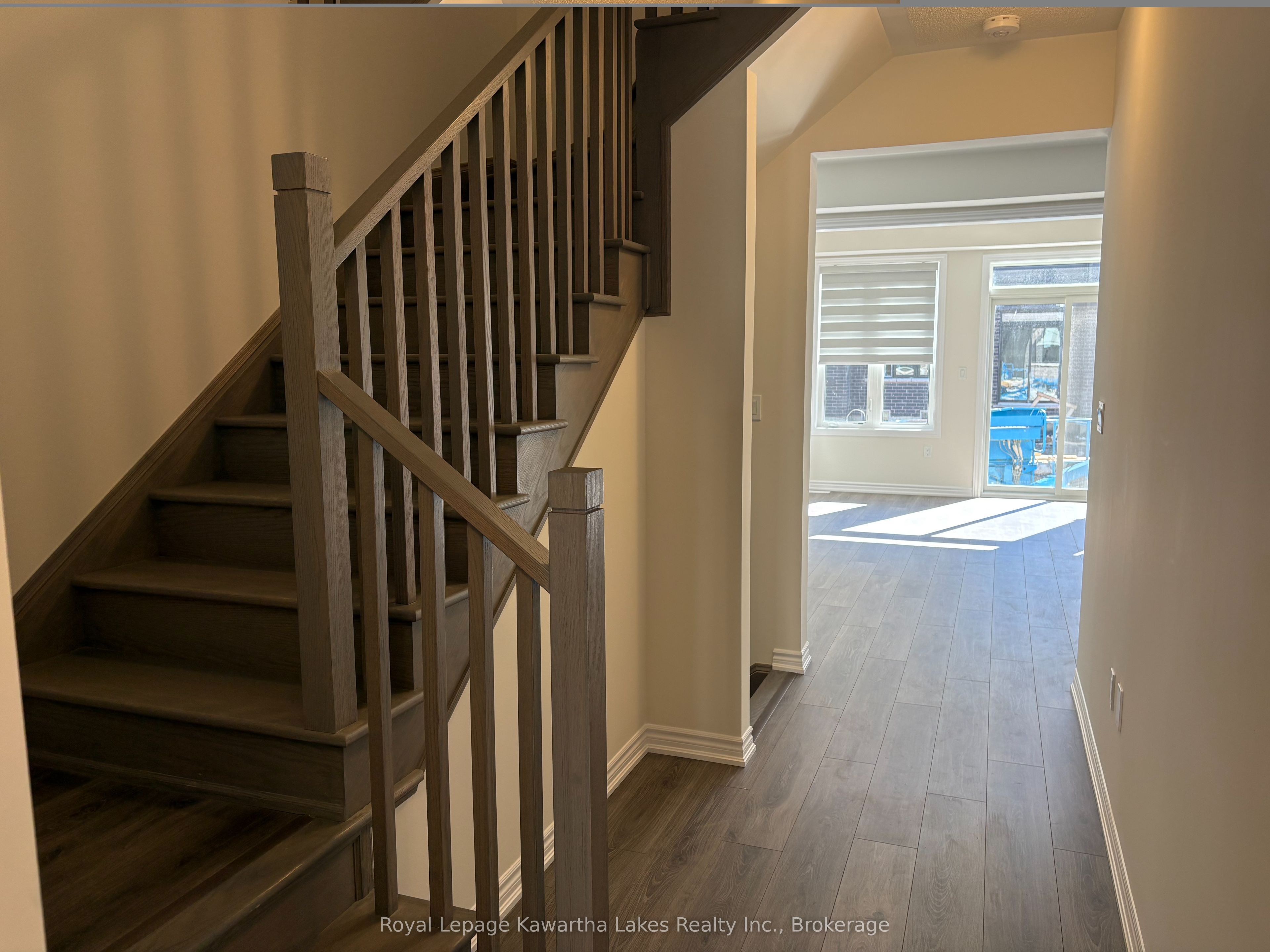 28 Ingle Way Property Photo 5
