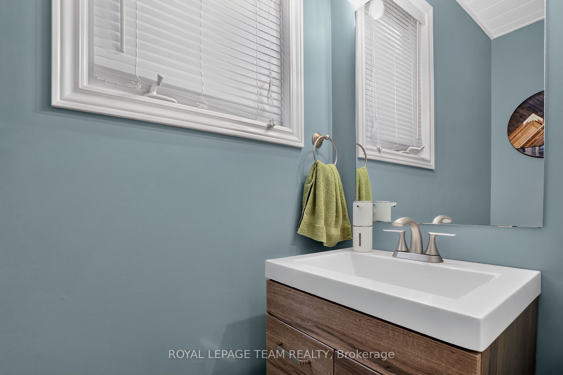 413 Brigatine Avenue Property Photo 4