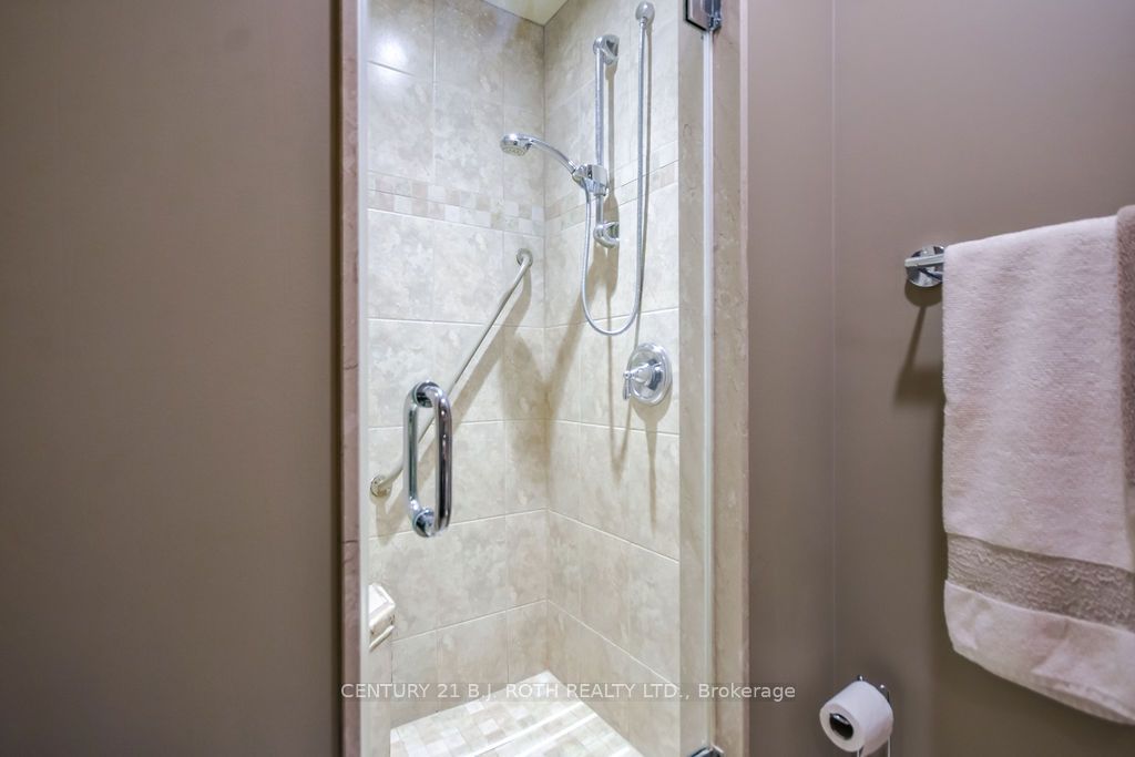 1029 & 1031 Cowbell Lane Property Photo 21