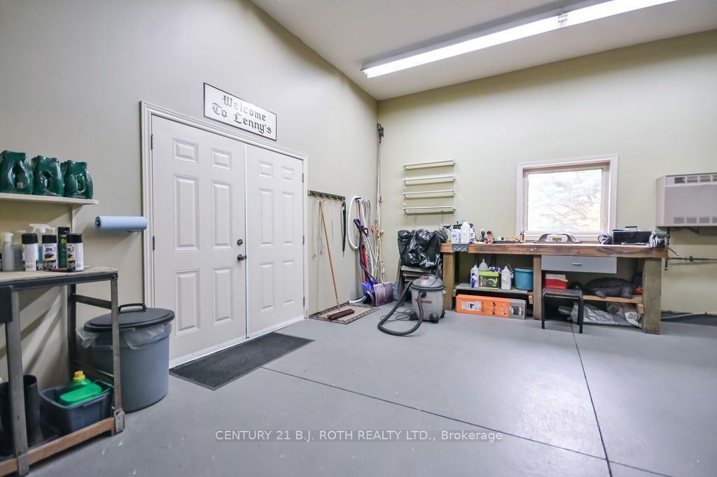 1029 & 1031 Cowbell Lane Property Photo 27