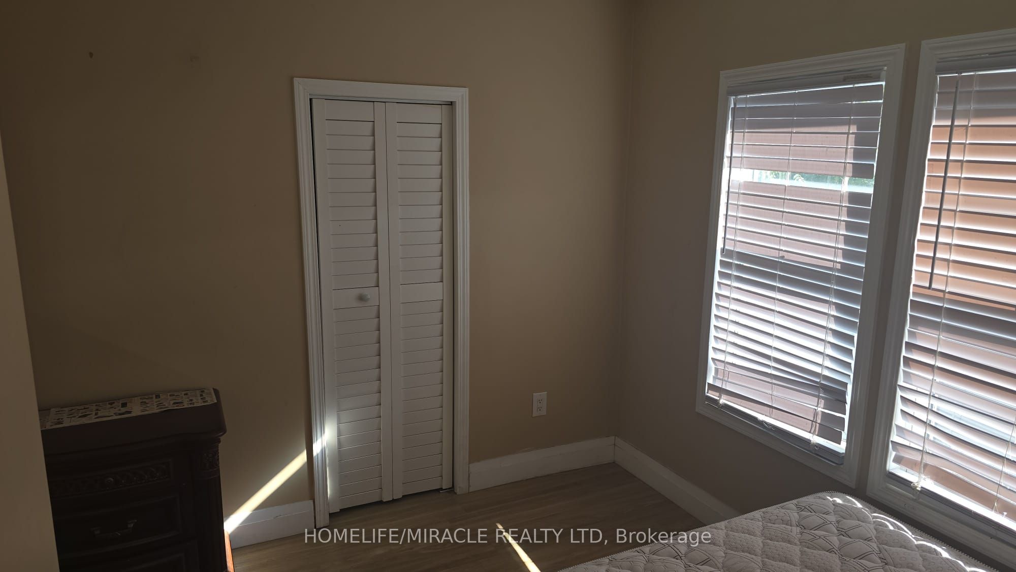 4364 Bampfield Street Property Photo 8