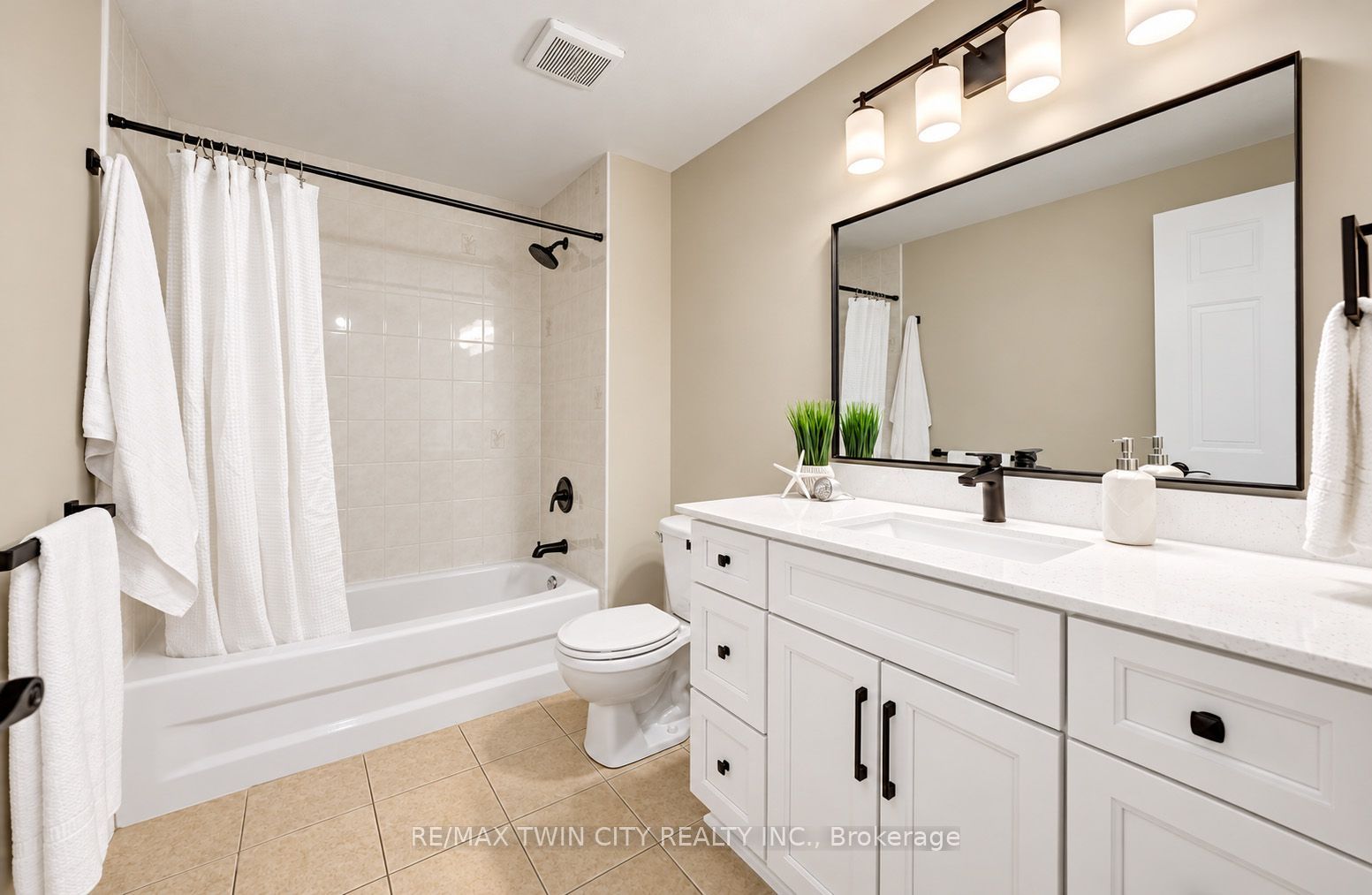 457 Annapolis Court Property Photo 23
